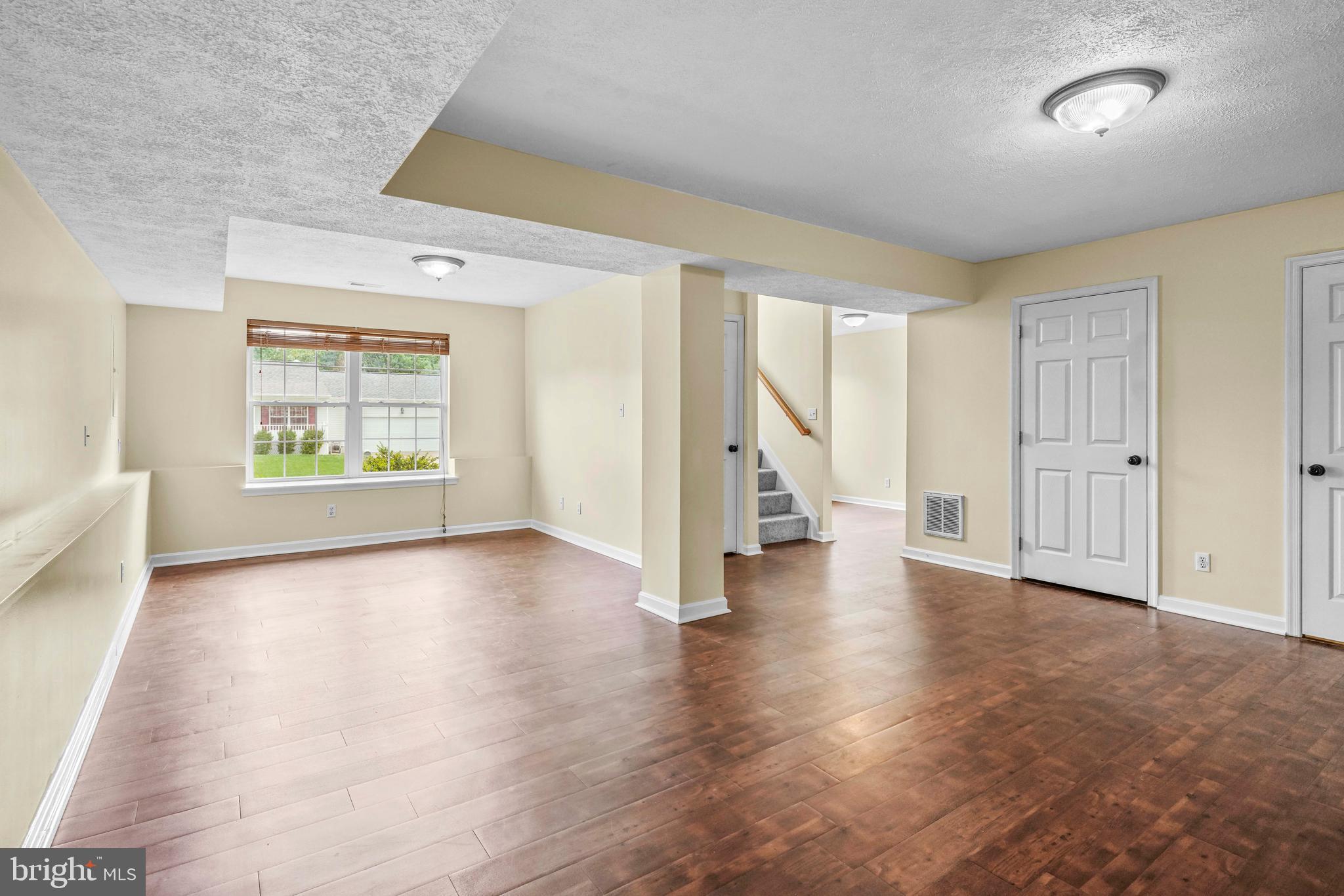 WILLOW WOODS - Residential