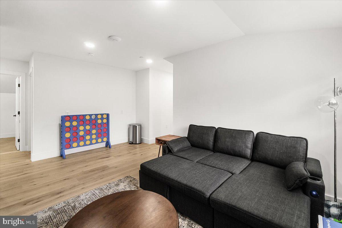 COLESVILLE OUTSIDE - Residential