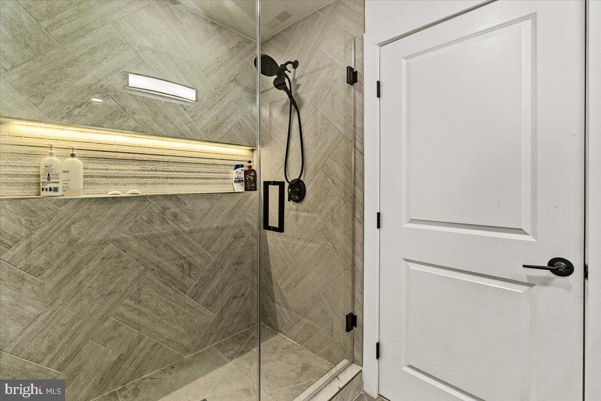 COLESVILLE OUTSIDE - Residential