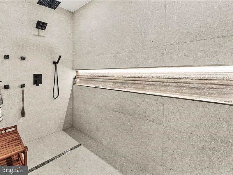 COLESVILLE OUTSIDE - Residential