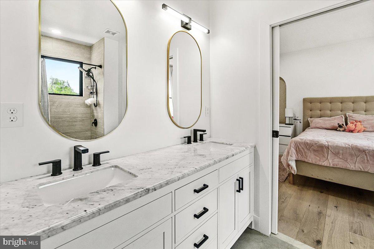 COLESVILLE OUTSIDE - Residential