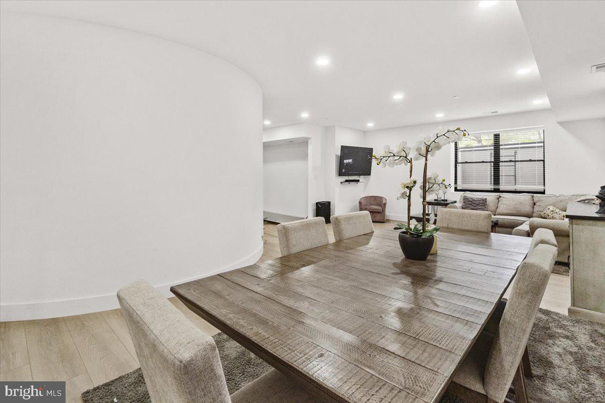 COLESVILLE OUTSIDE - Residential