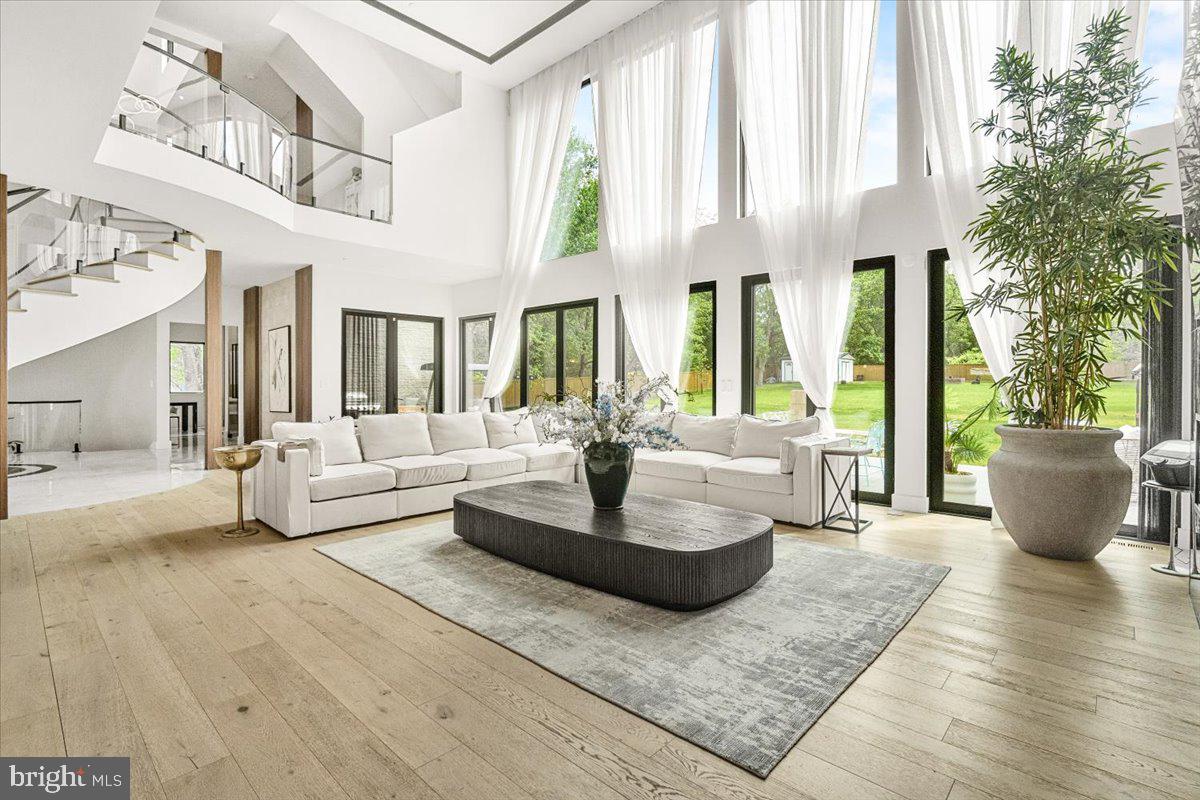 COLESVILLE OUTSIDE - Residential