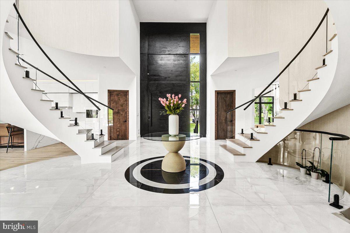 COLESVILLE OUTSIDE - Residential