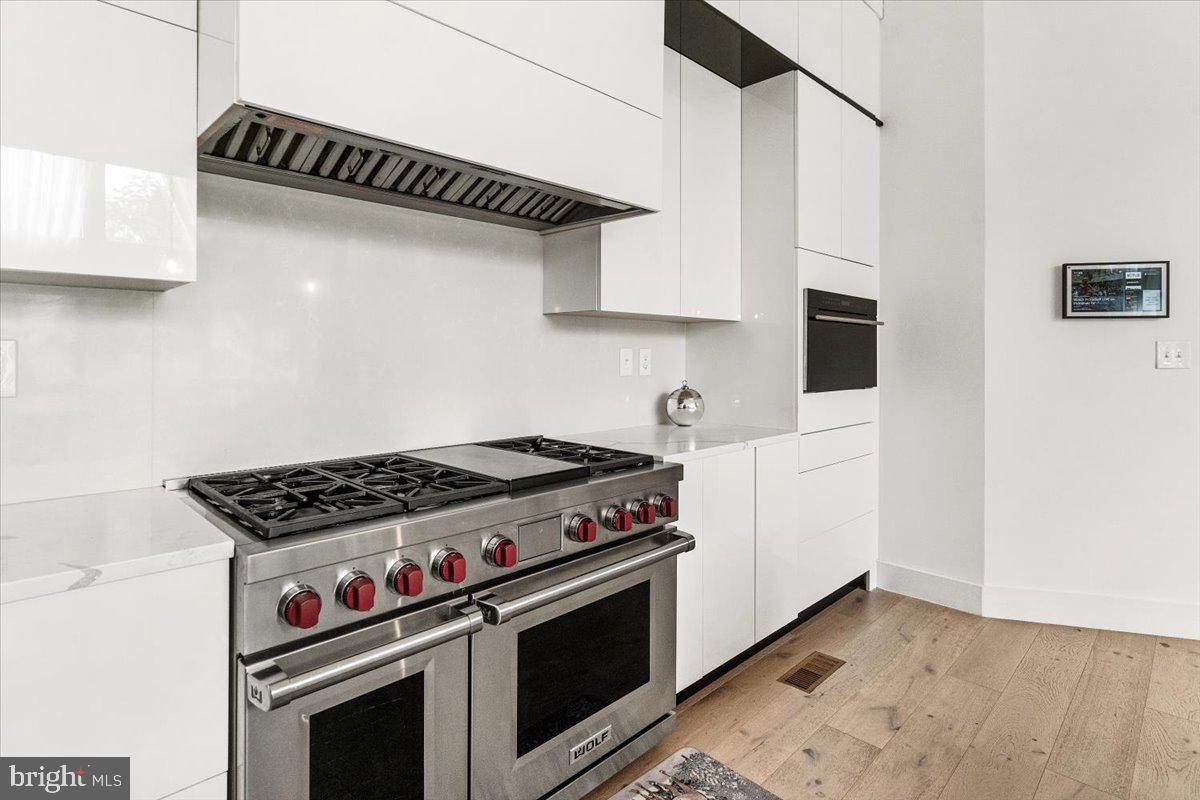 COLESVILLE OUTSIDE - Residential