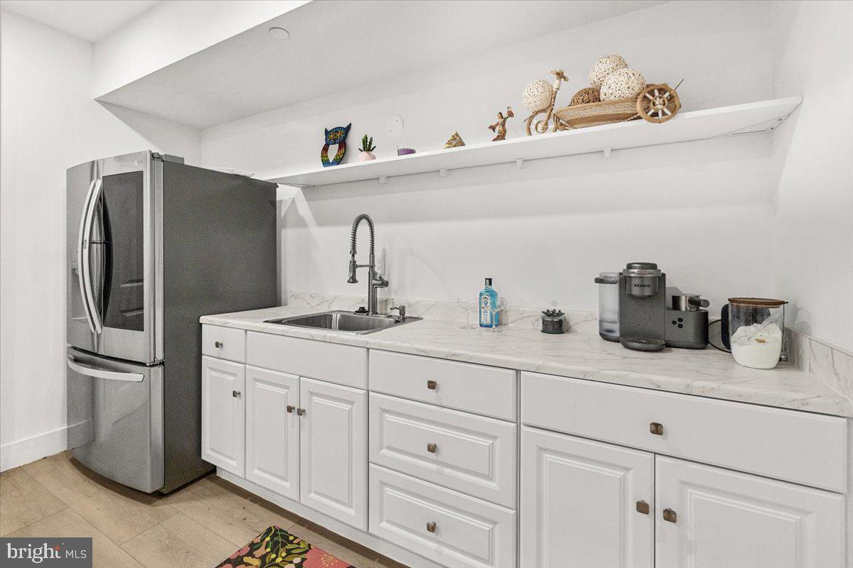 COLESVILLE OUTSIDE - Residential