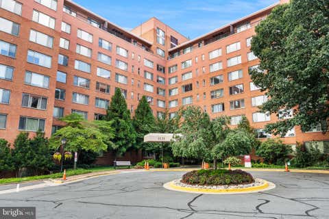 Photo of 1121 Arlington Boulevard #534, ARLINGTON, VA 22209 (MLS # VAAR2068136)