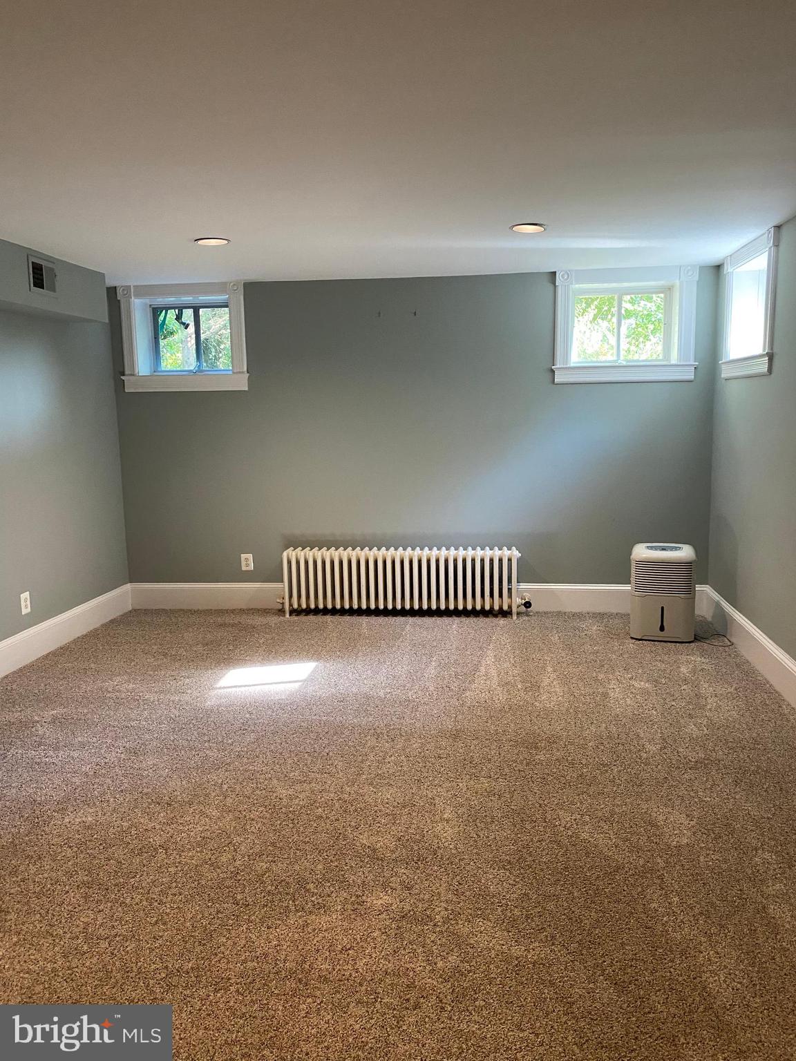 BRADDOCK HEIGHTS - Residential Lease