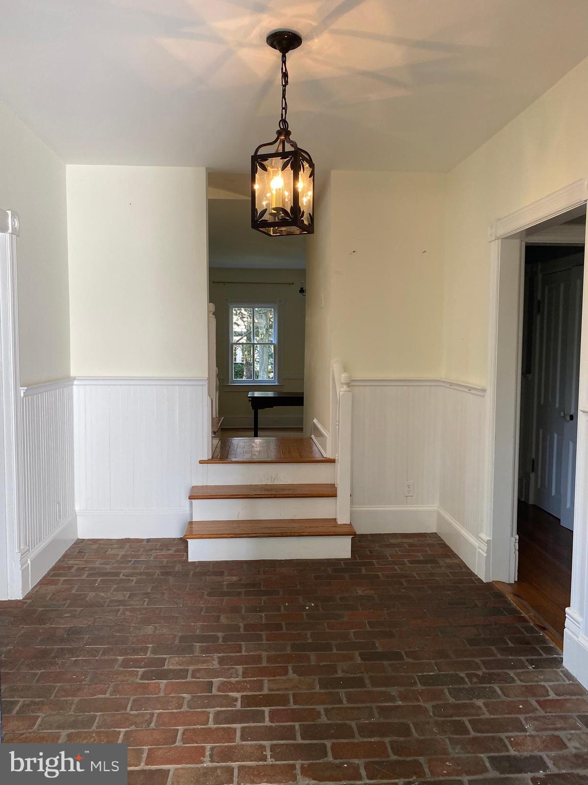 BRADDOCK HEIGHTS - Residential Lease