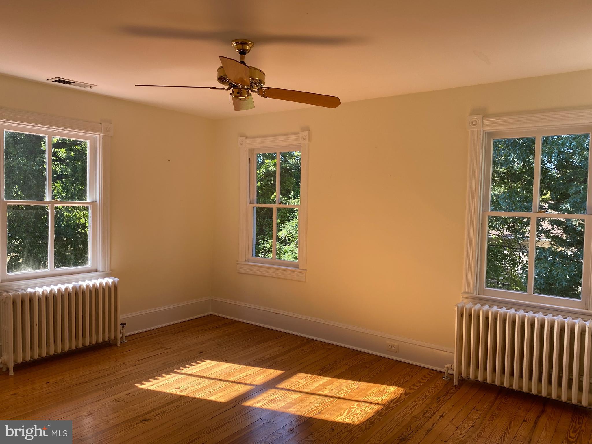 BRADDOCK HEIGHTS - Residential Lease