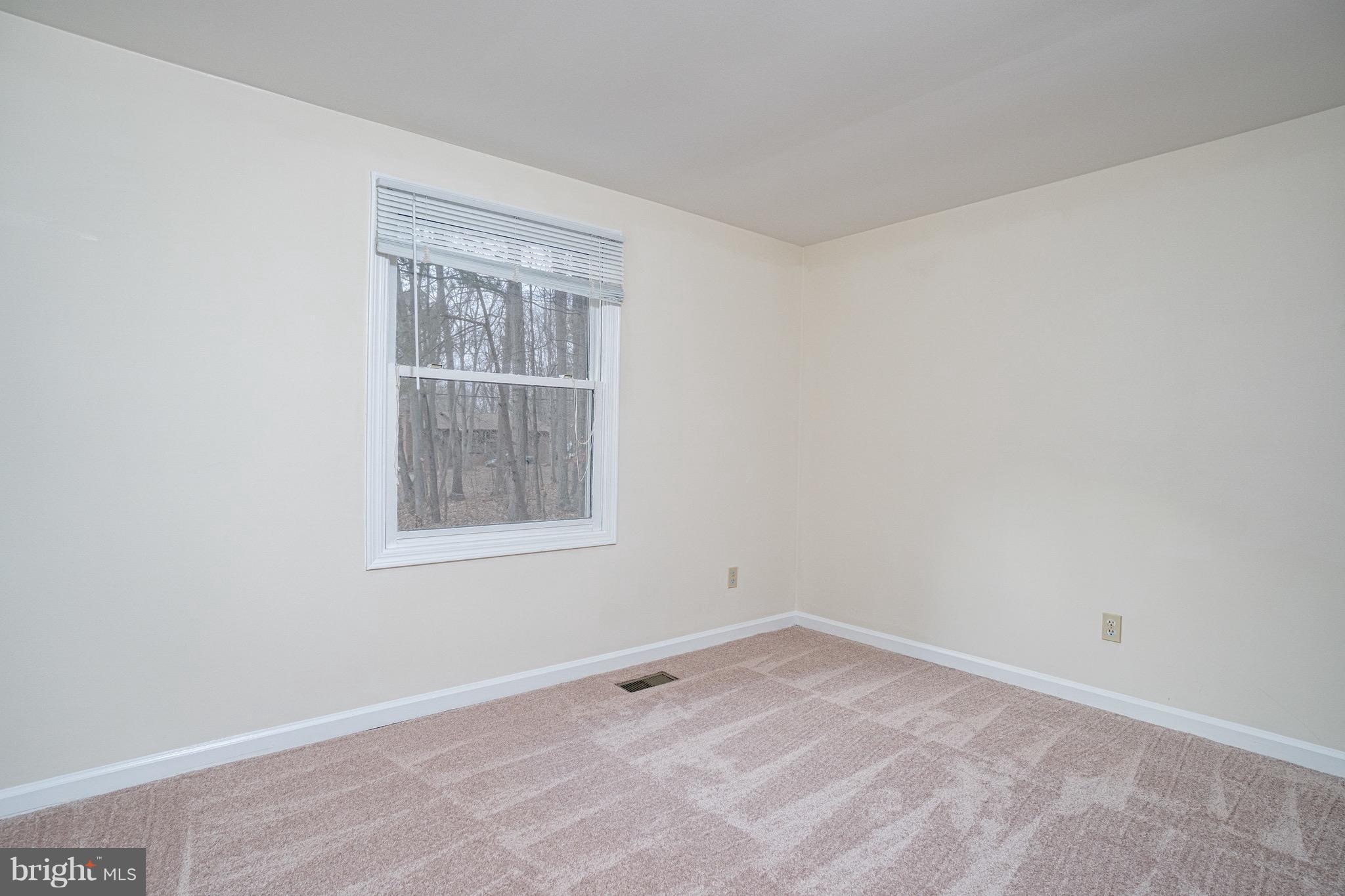 LAKE WILDERNESS - Residential