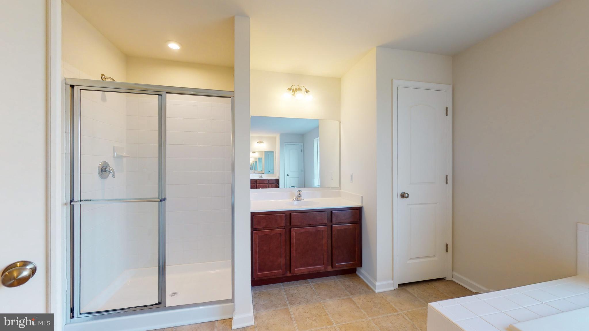 GARRISON LAKE GREE - Residential