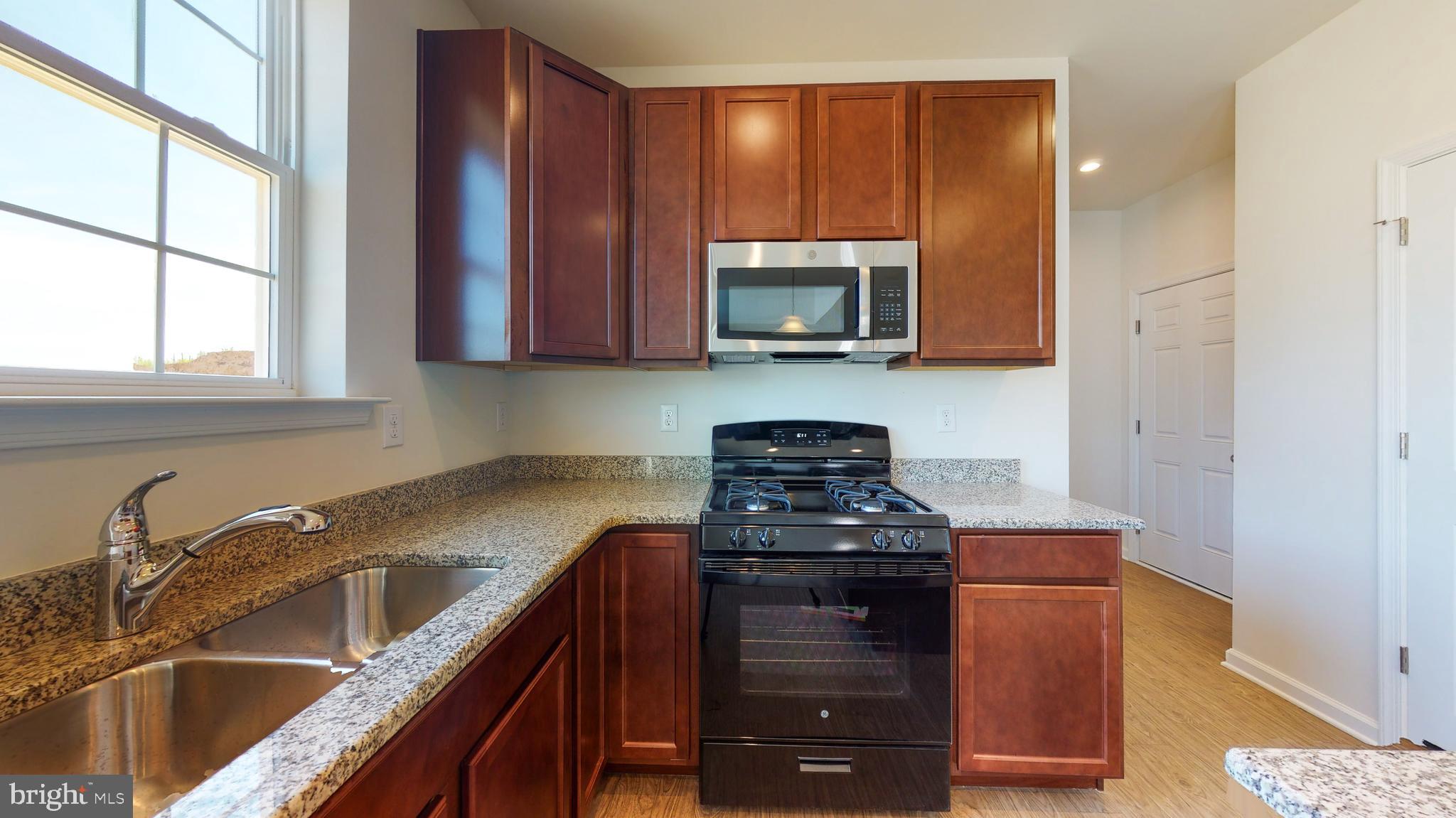 GARRISON LAKE GREE - Residential