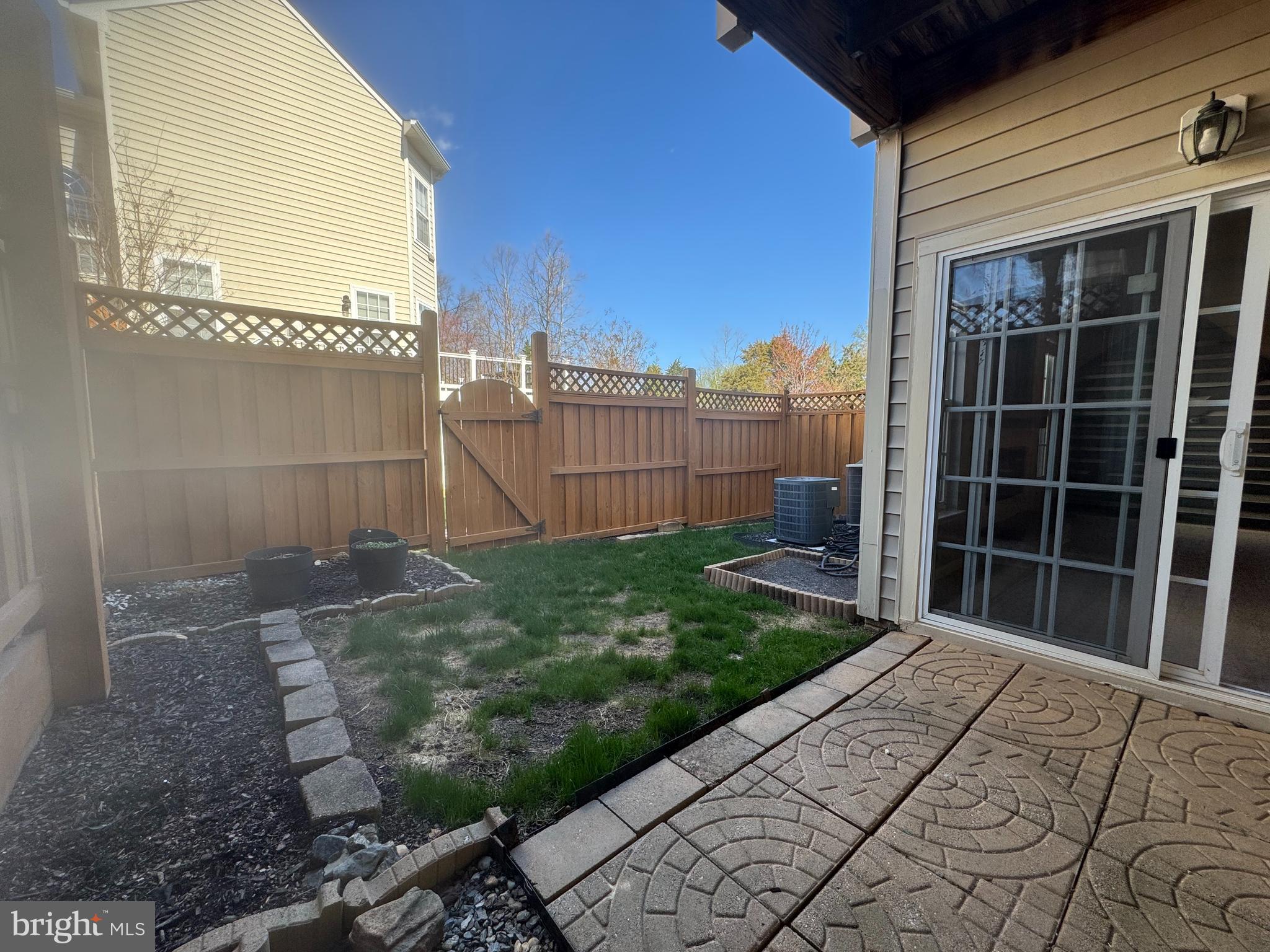 BROADLANDS SOUTH - Residential Lease