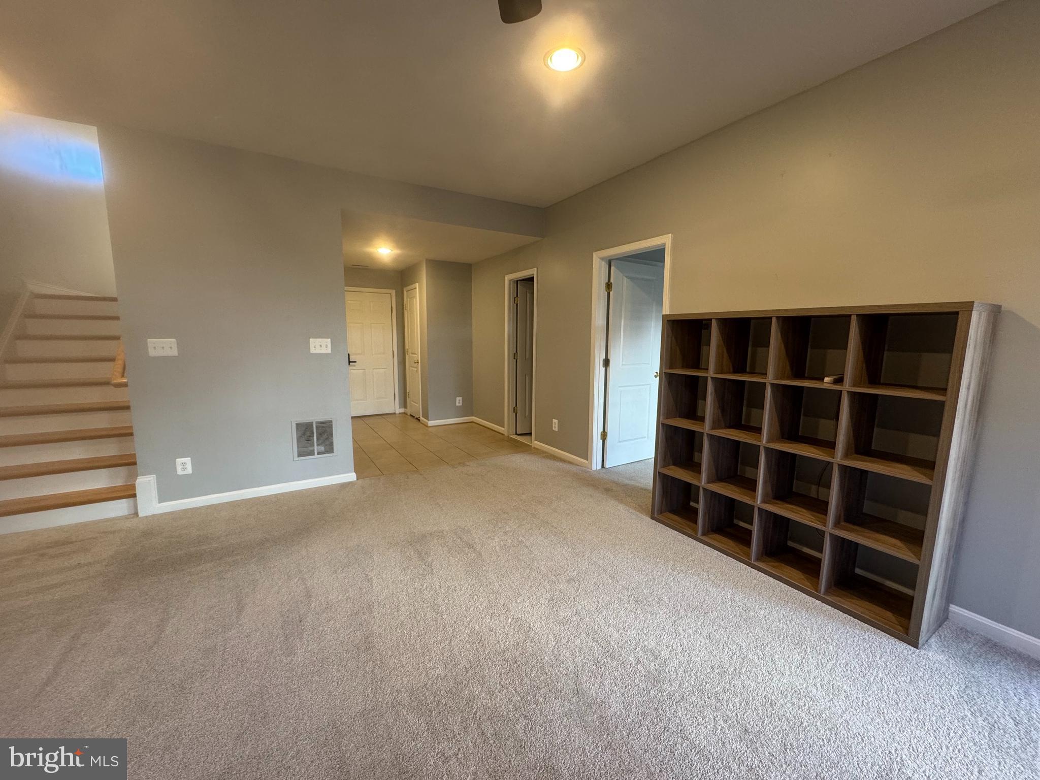 BROADLANDS SOUTH - Residential Lease