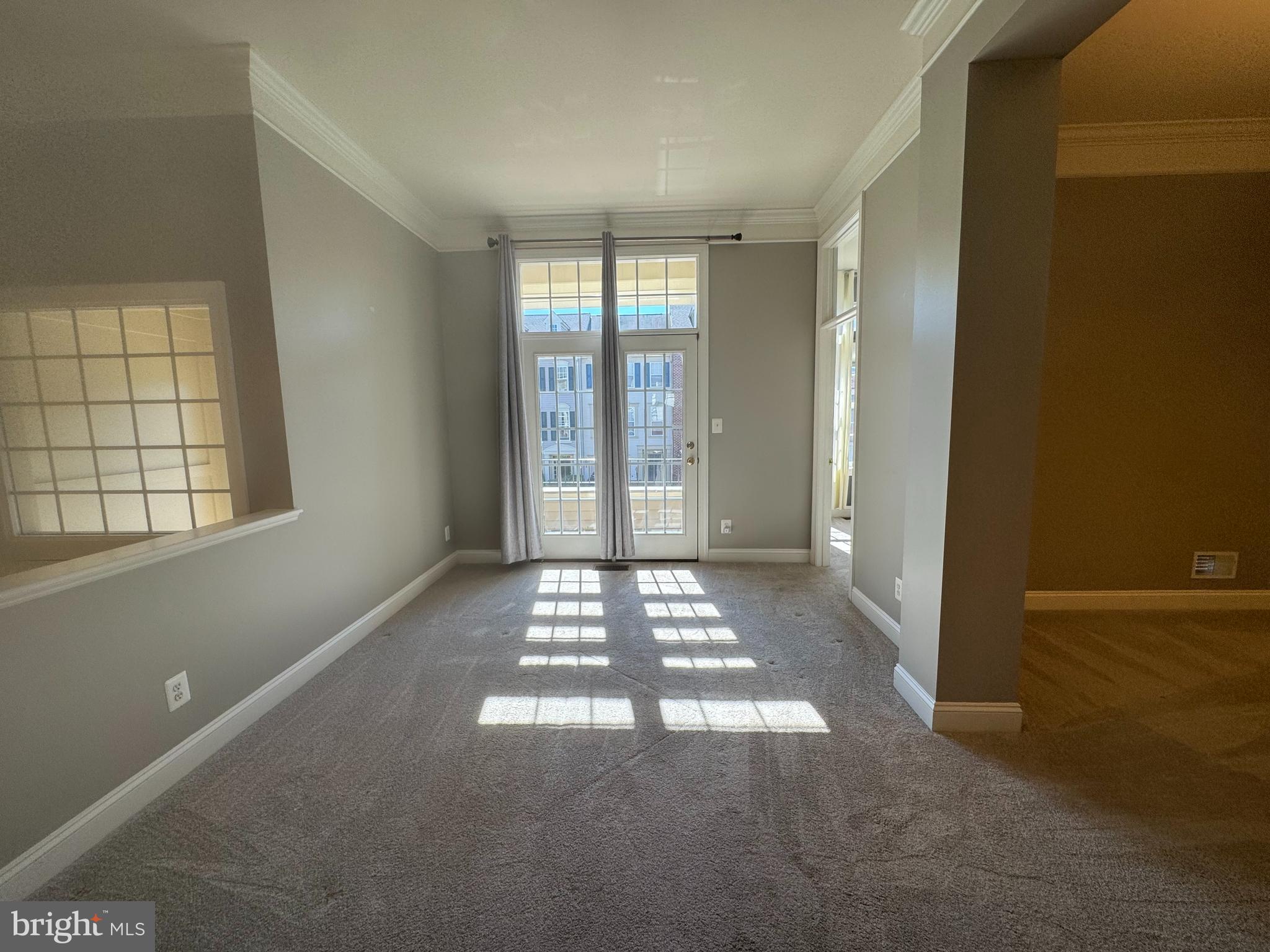 BROADLANDS SOUTH - Residential Lease