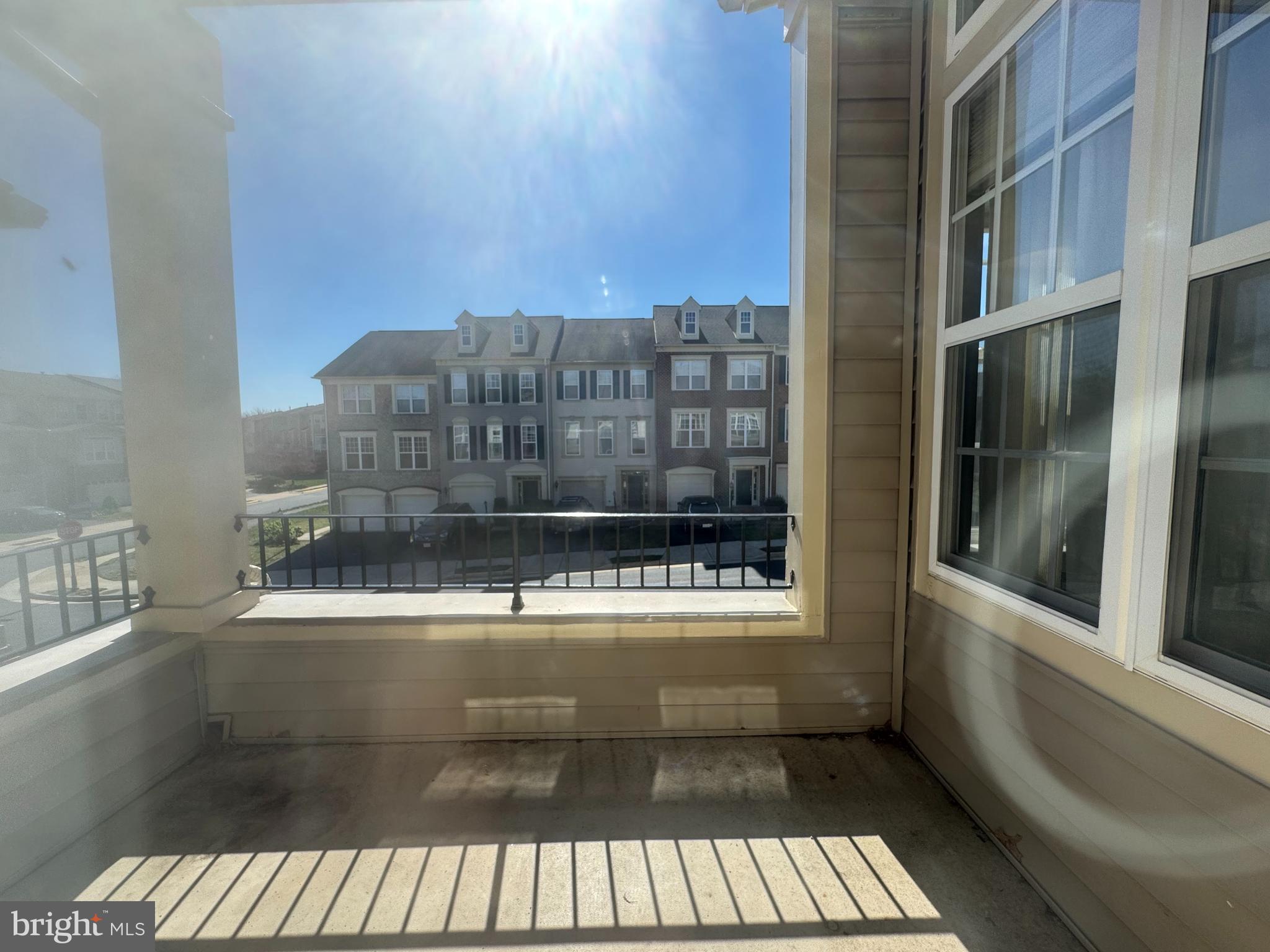 BROADLANDS SOUTH - Residential Lease