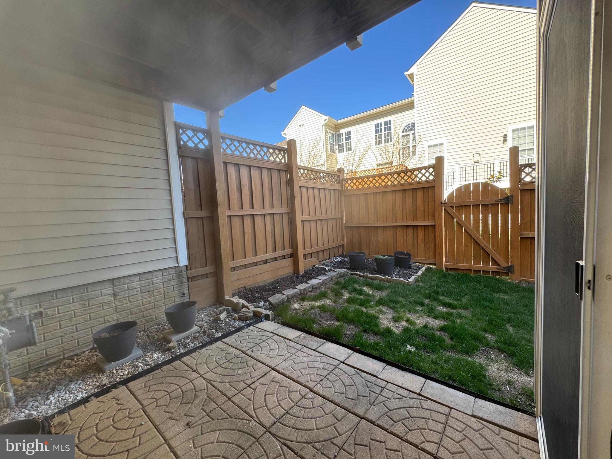 BROADLANDS SOUTH - Residential Lease