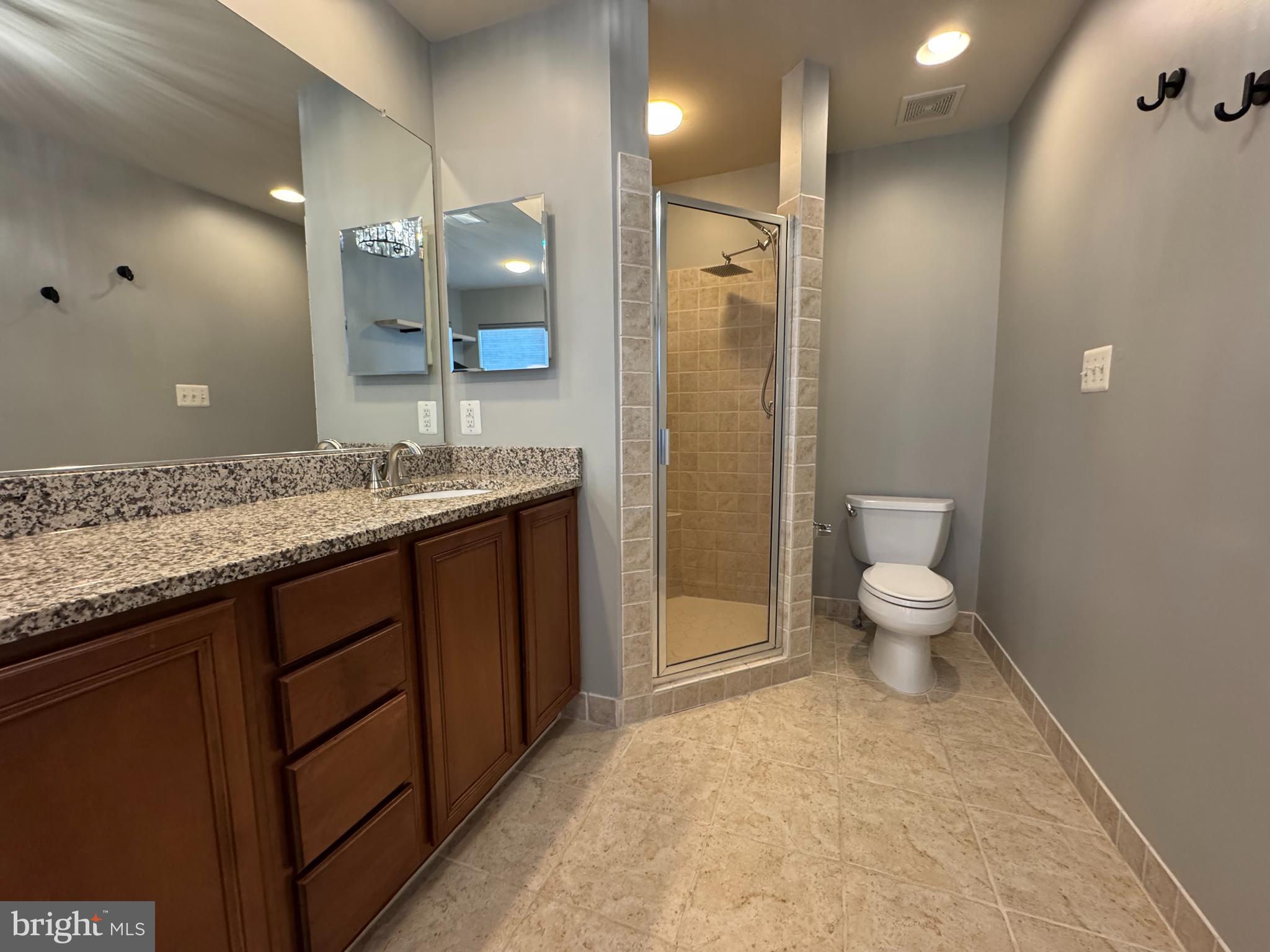 BROADLANDS SOUTH - Residential Lease