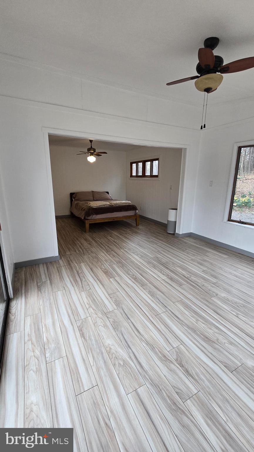 AUTUMN HILLS ESTATES - Residential Lease