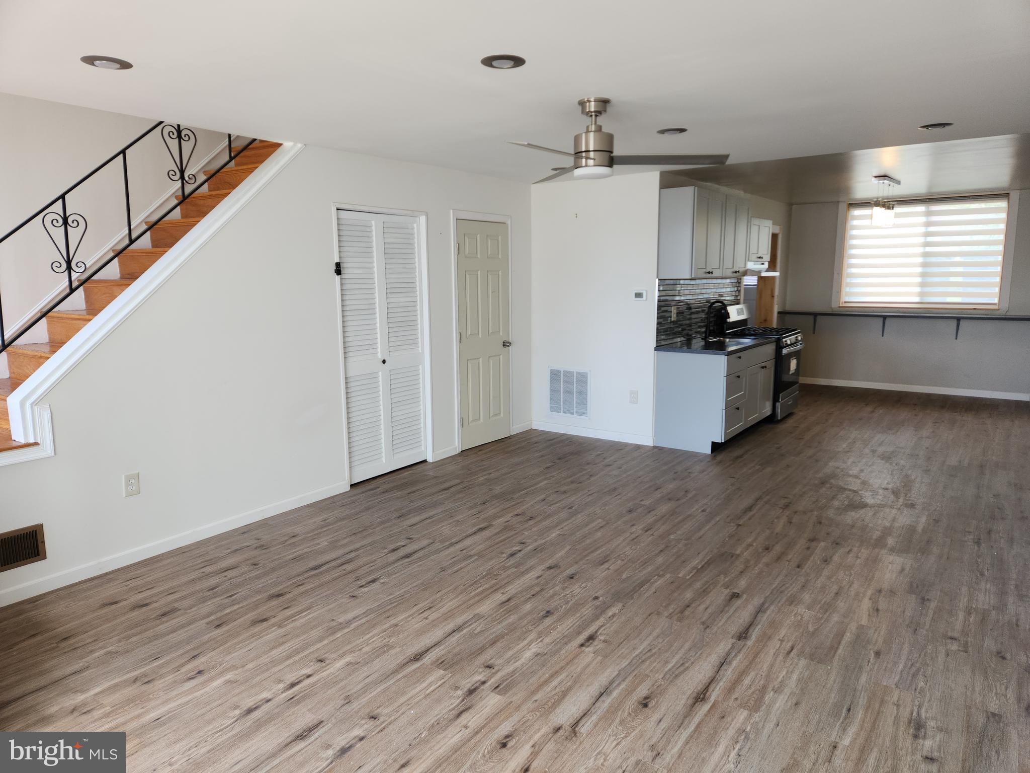 FRANKFORD - Residential