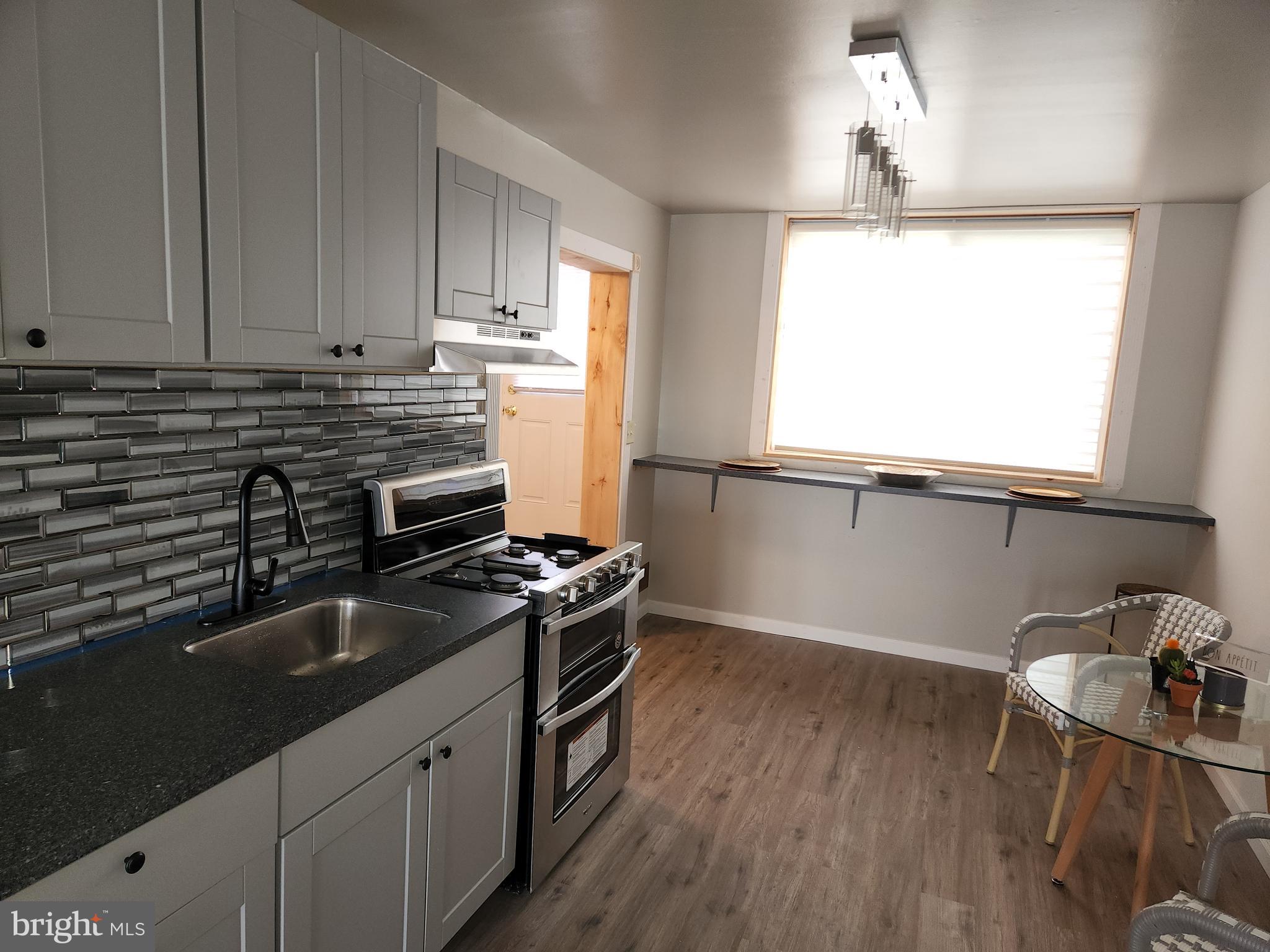 FRANKFORD - Residential