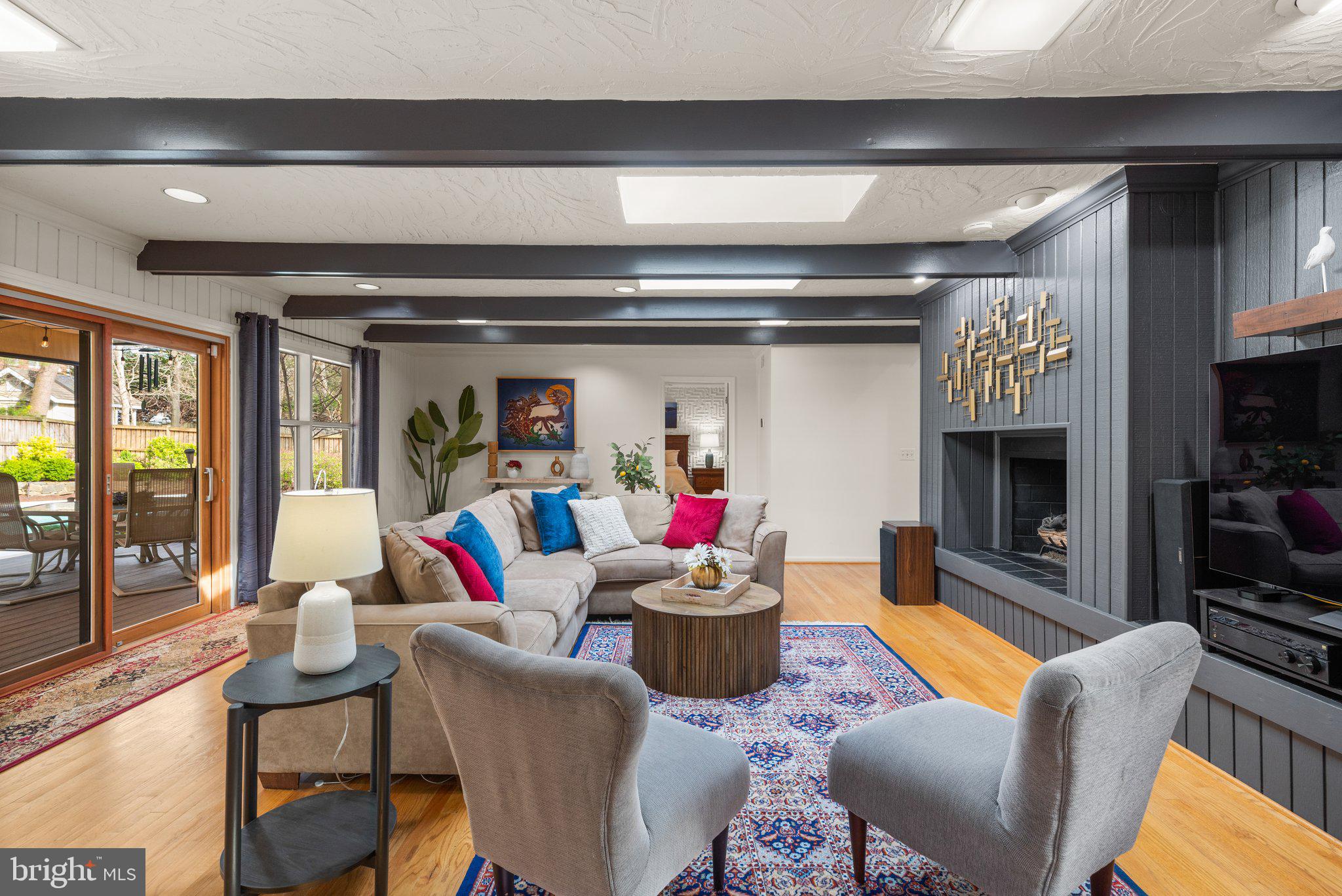 POTOMAC VILLAGE - Residential