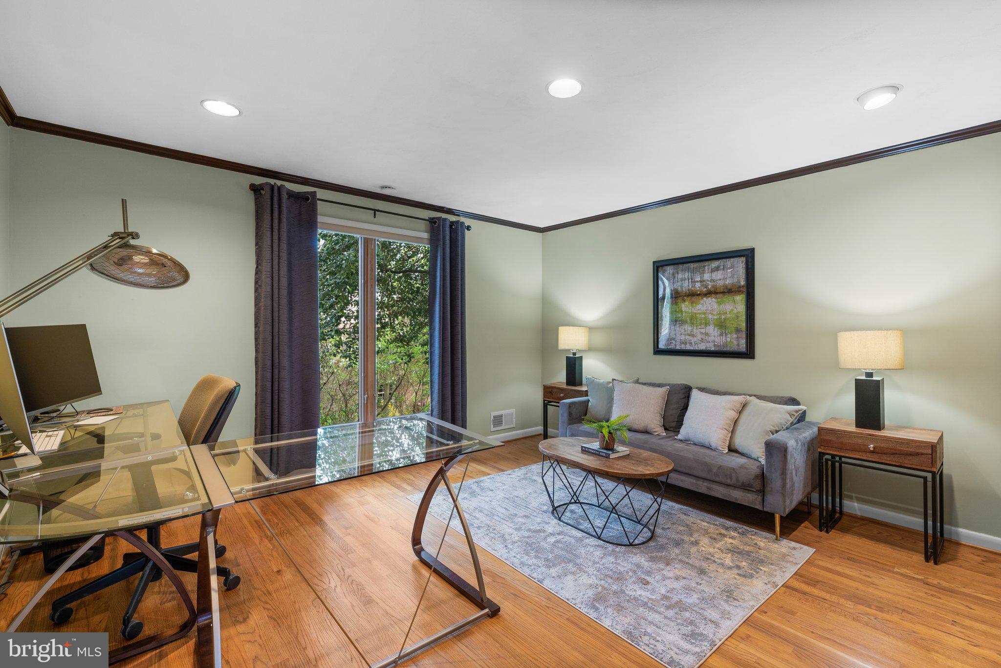 POTOMAC VILLAGE - Residential