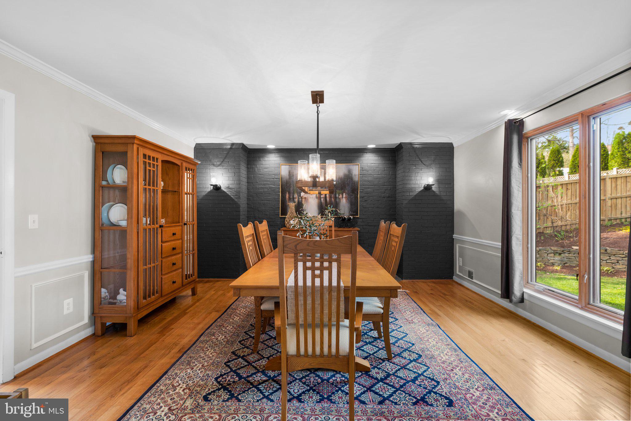 POTOMAC VILLAGE - Residential