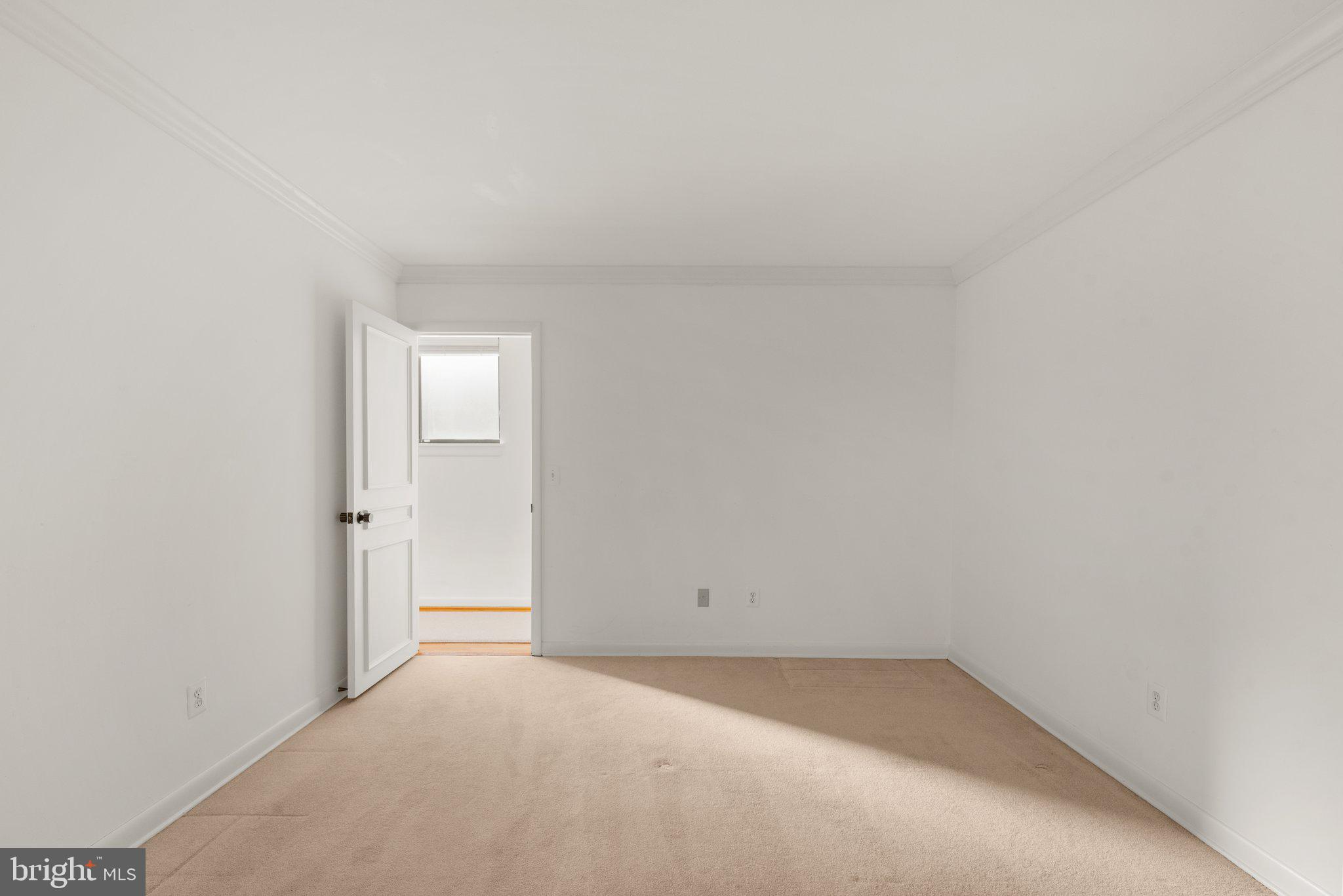 POTOMAC VILLAGE - Residential