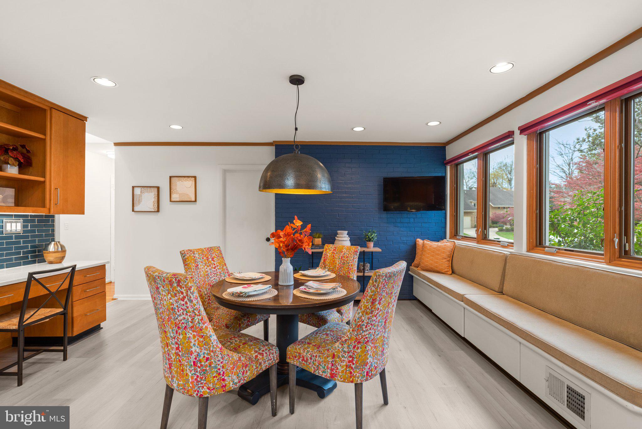 POTOMAC VILLAGE - Residential