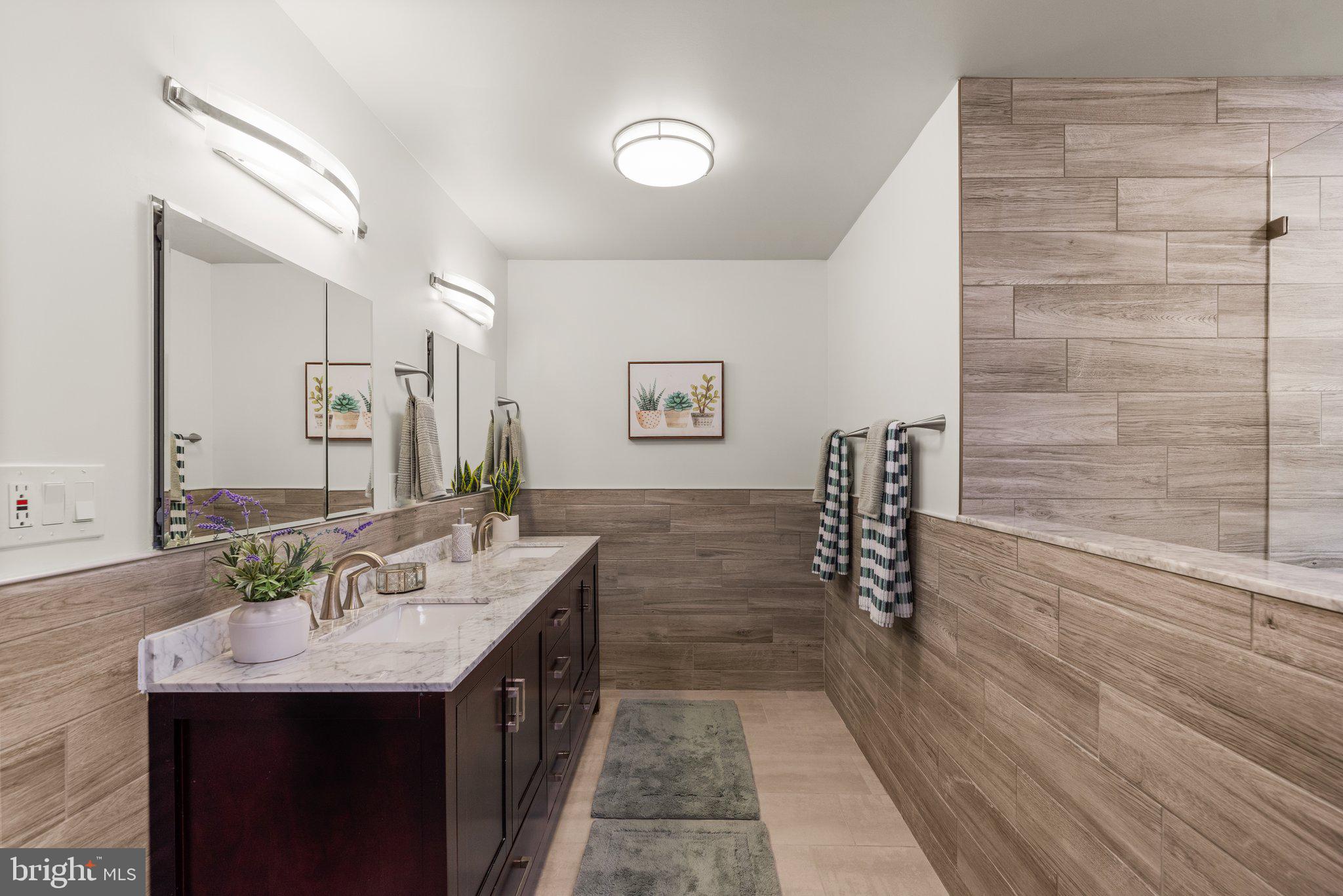 POTOMAC VILLAGE - Residential