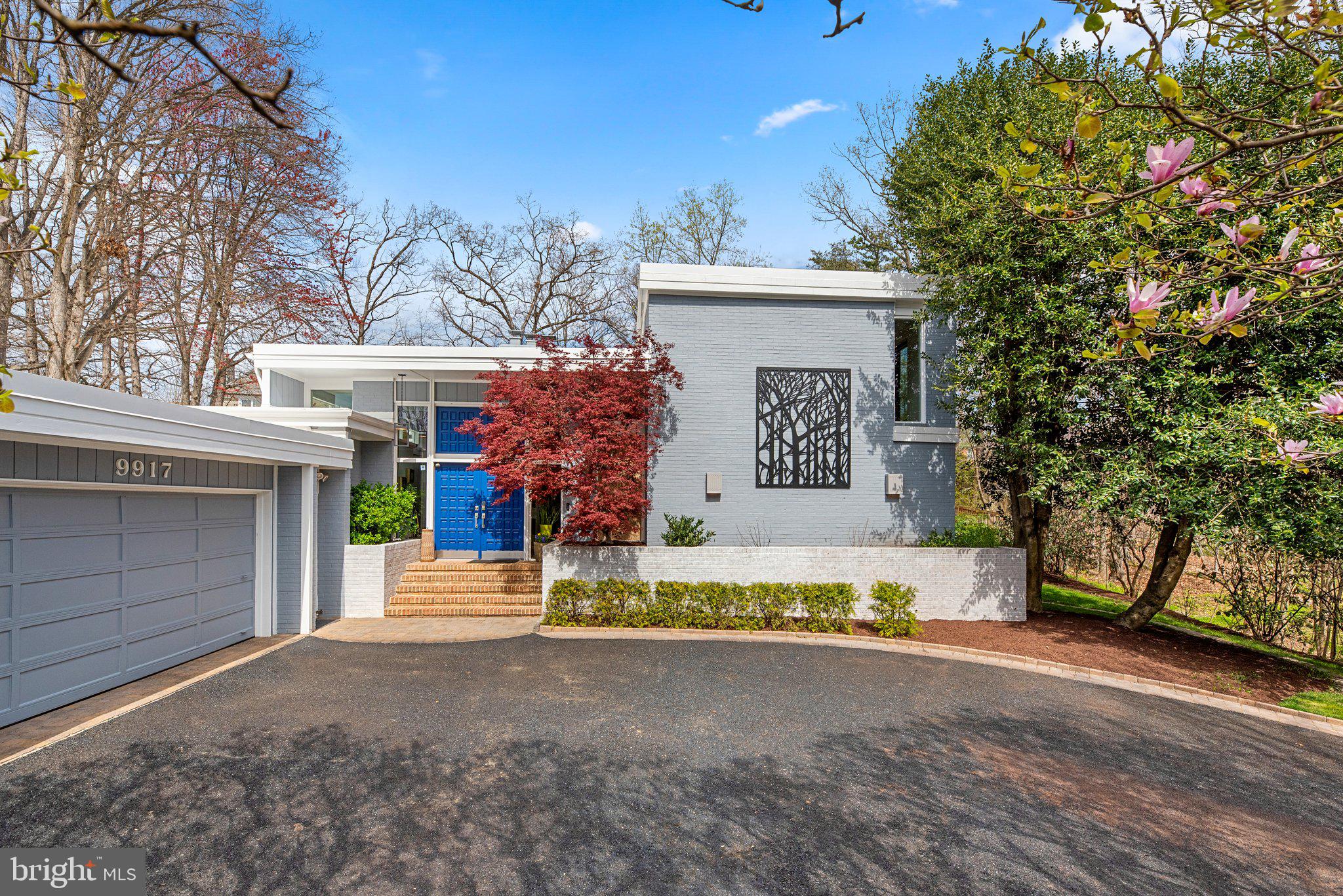 POTOMAC VILLAGE - Residential