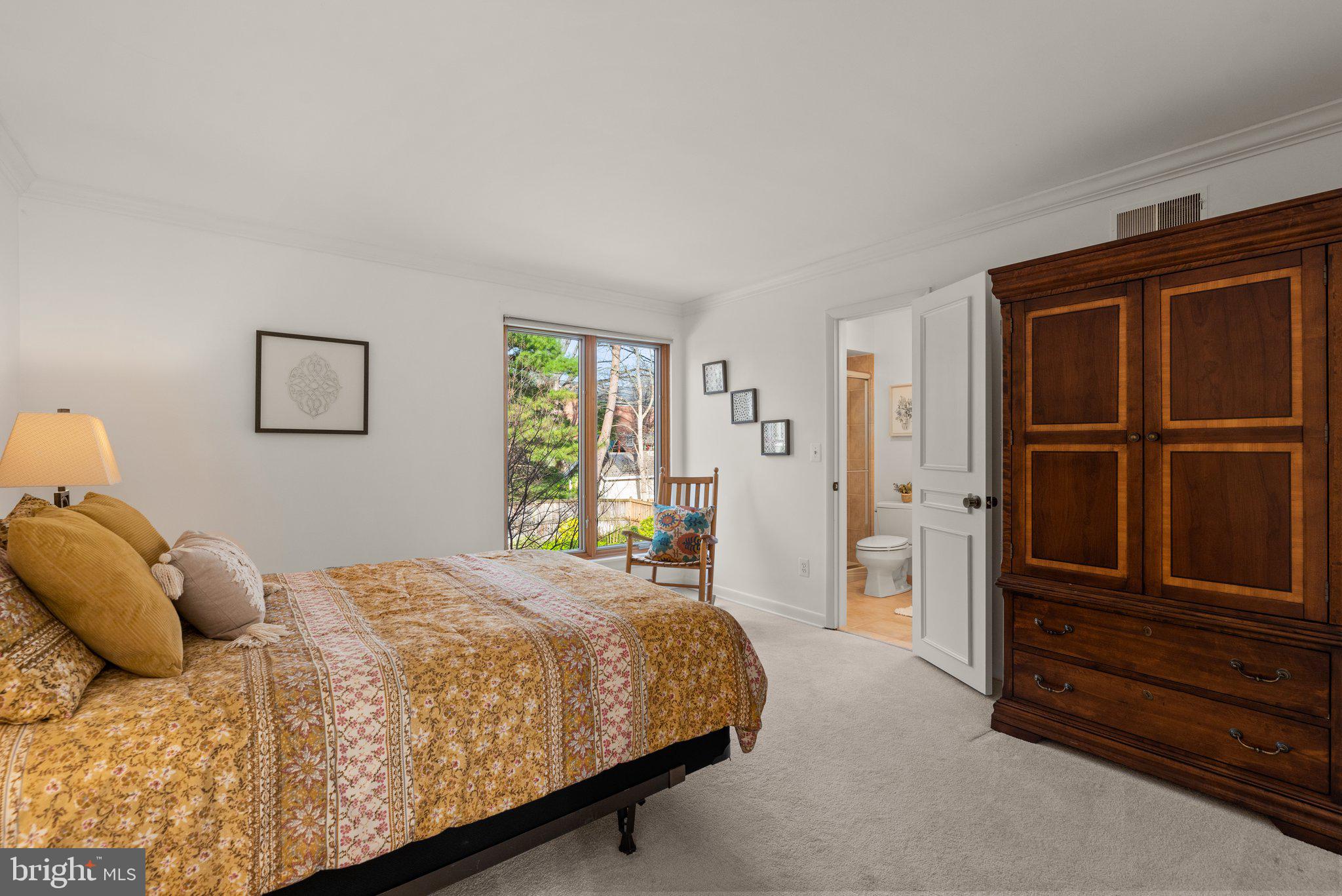 POTOMAC VILLAGE - Residential