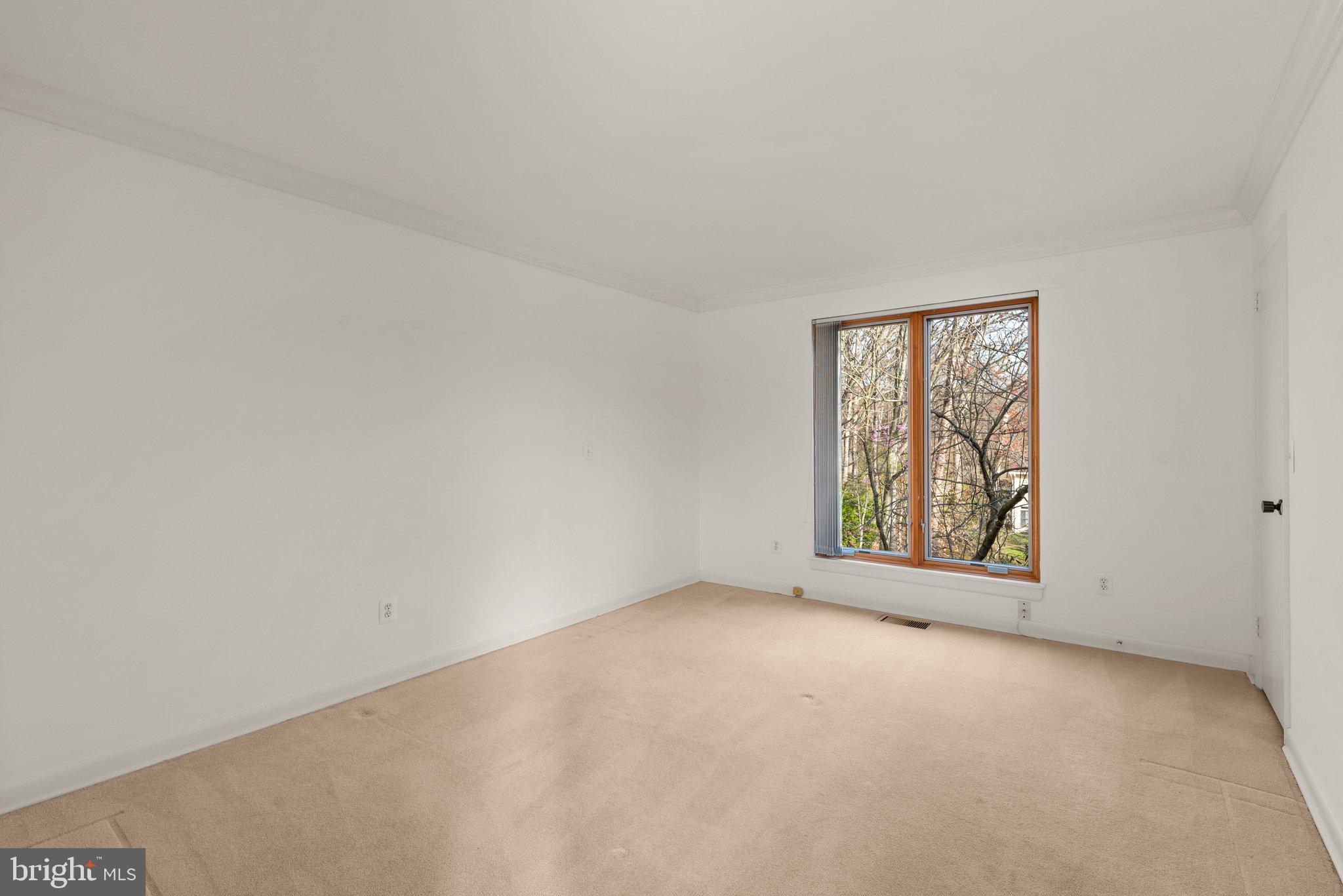 POTOMAC VILLAGE - Residential