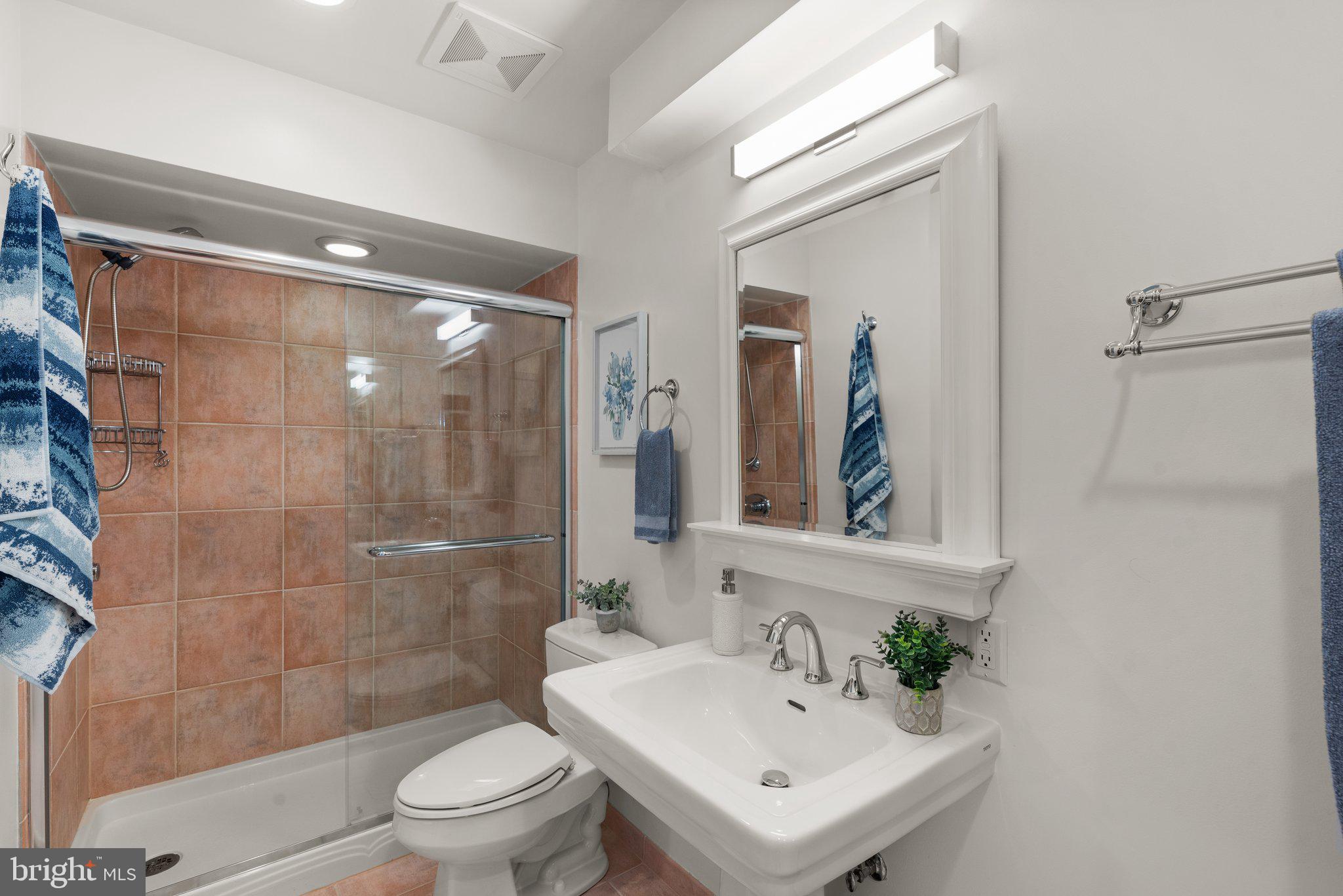 POTOMAC VILLAGE - Residential