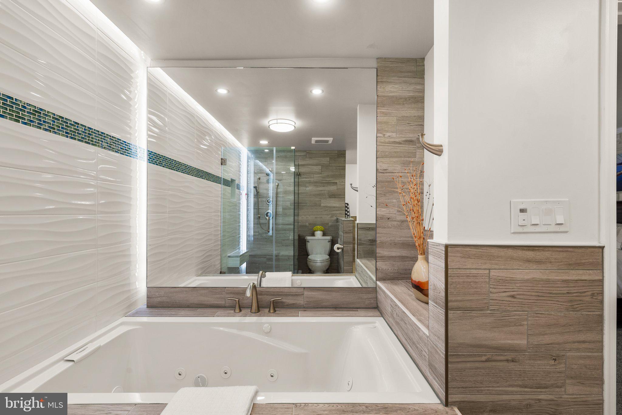 POTOMAC VILLAGE - Residential