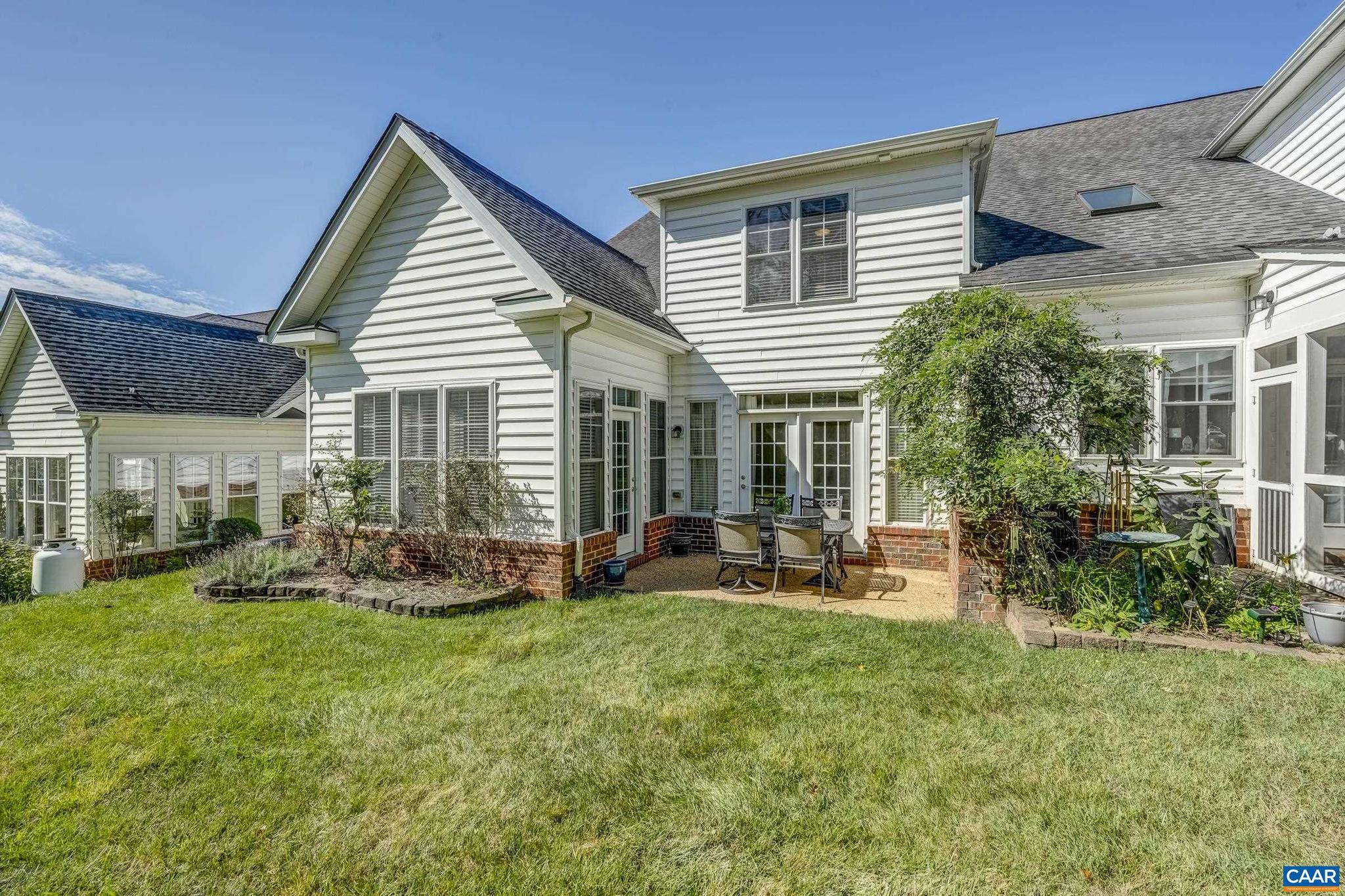 THE VILLAGES AT NAHOR - Residential