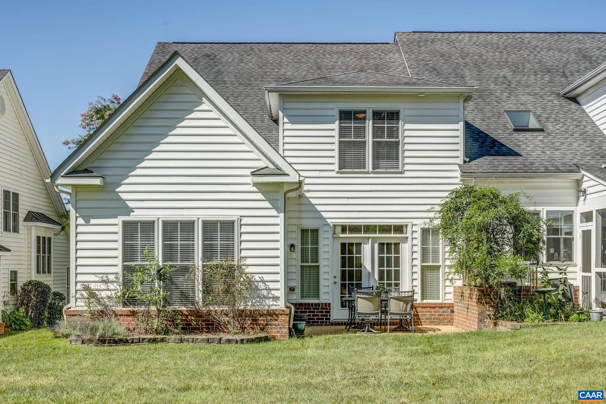 THE VILLAGES AT NAHOR - Residential