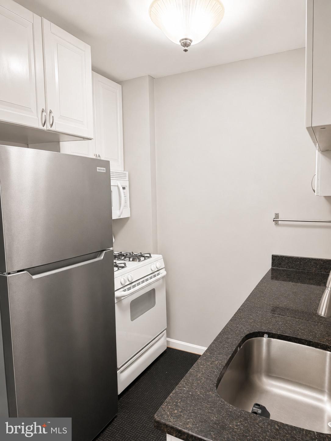 1830 COLUMBIA PIKE 216