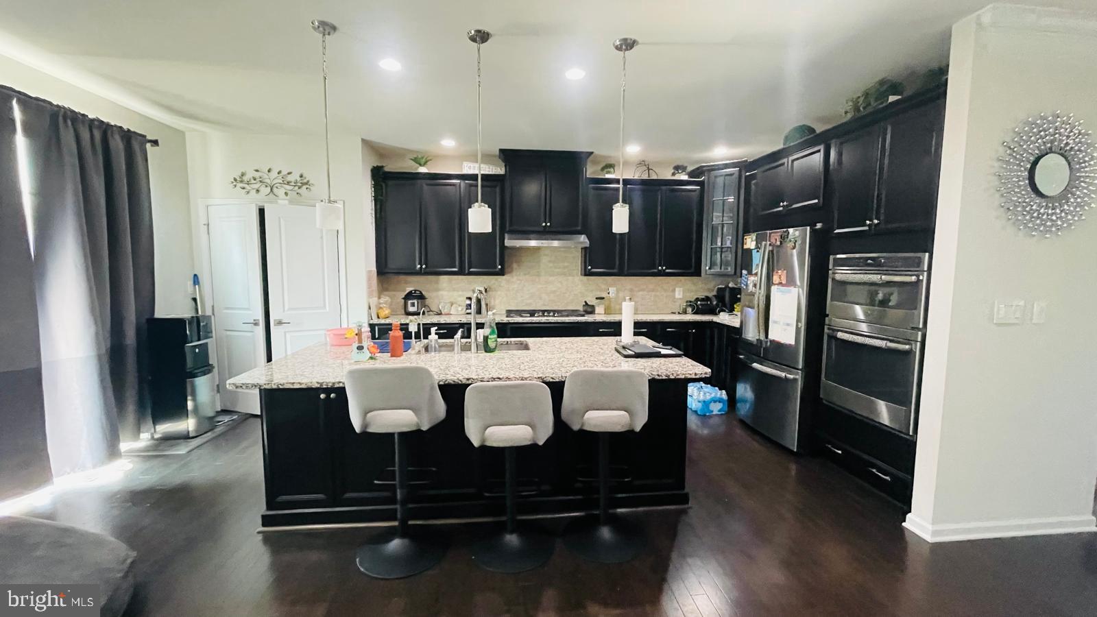 LOUDOUN VALLEY ESTATES 2 - Residential Lease