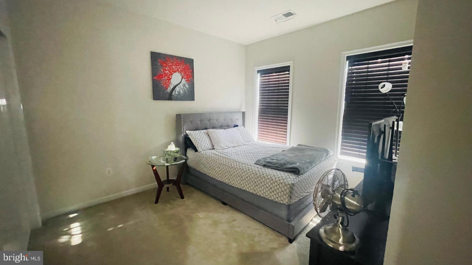 LOUDOUN VALLEY ESTATES 2 - Residential Lease