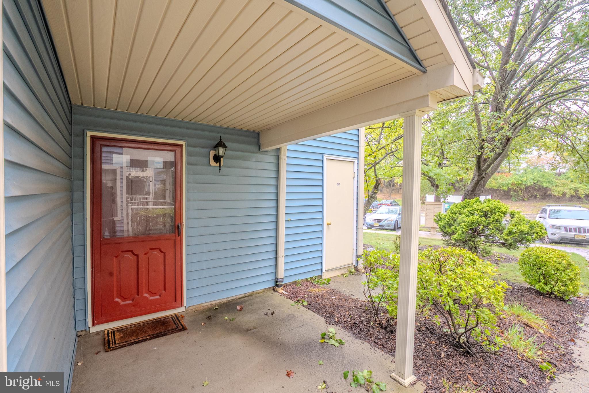 250 CROSSPOINTE DRIVE