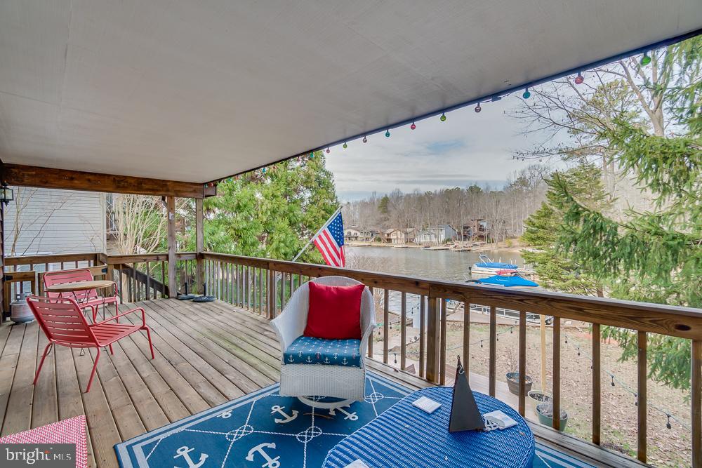 LAKE OF THE WOODS - Residential