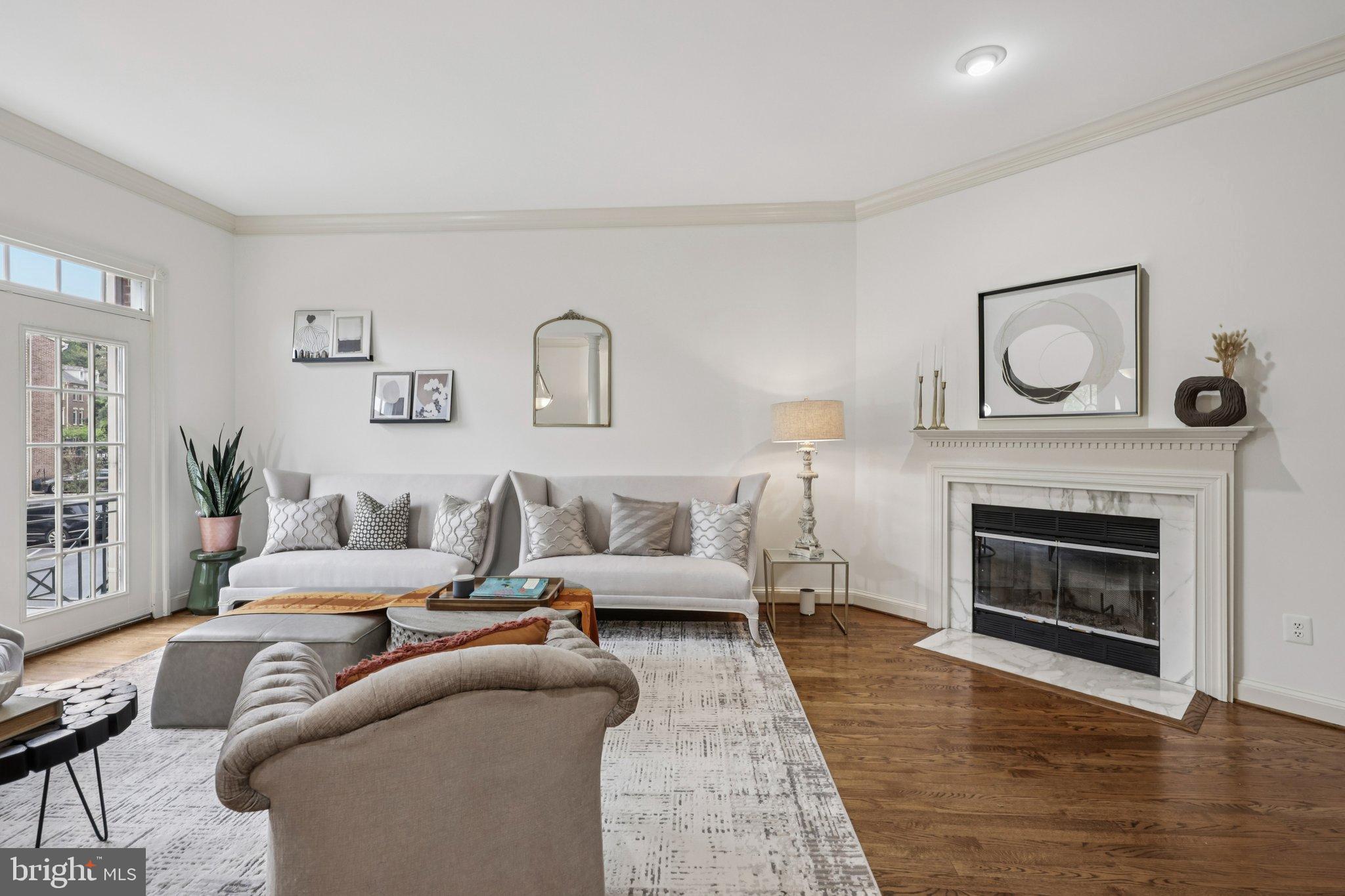 COURTHOUSE WOODS - Residential