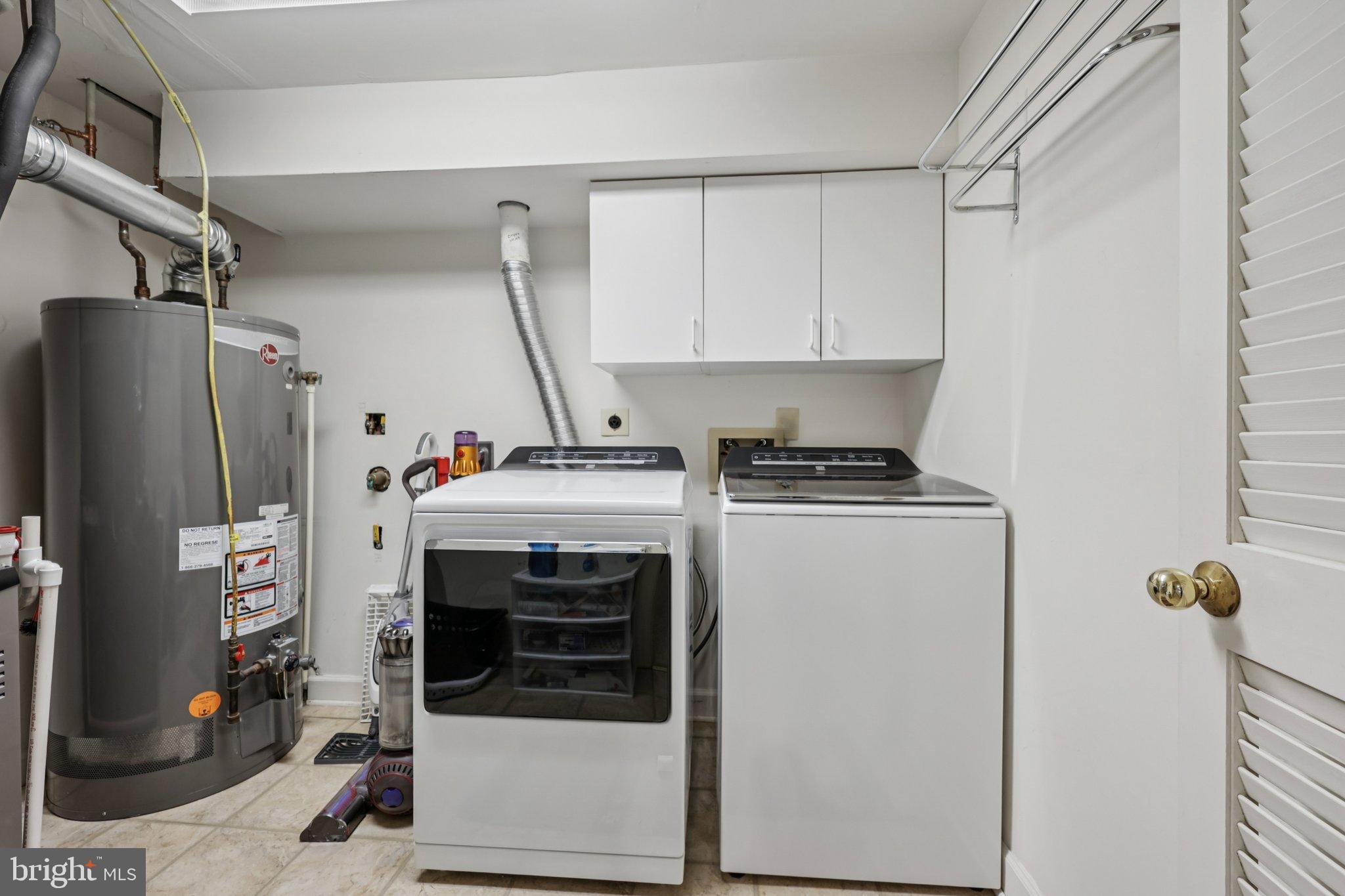 COURTHOUSE WOODS - Residential