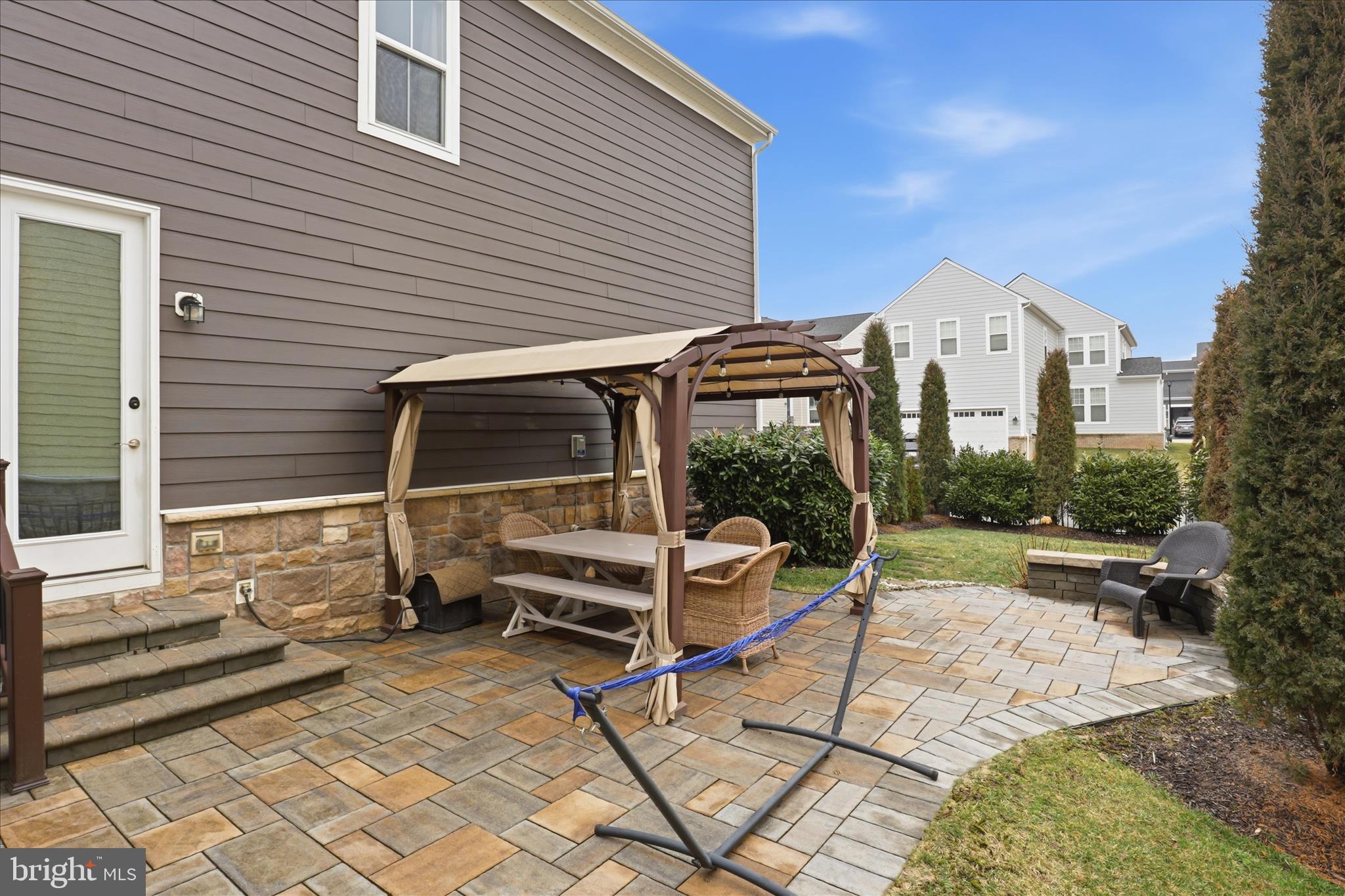 MEADOW BROOK FARM - Residential