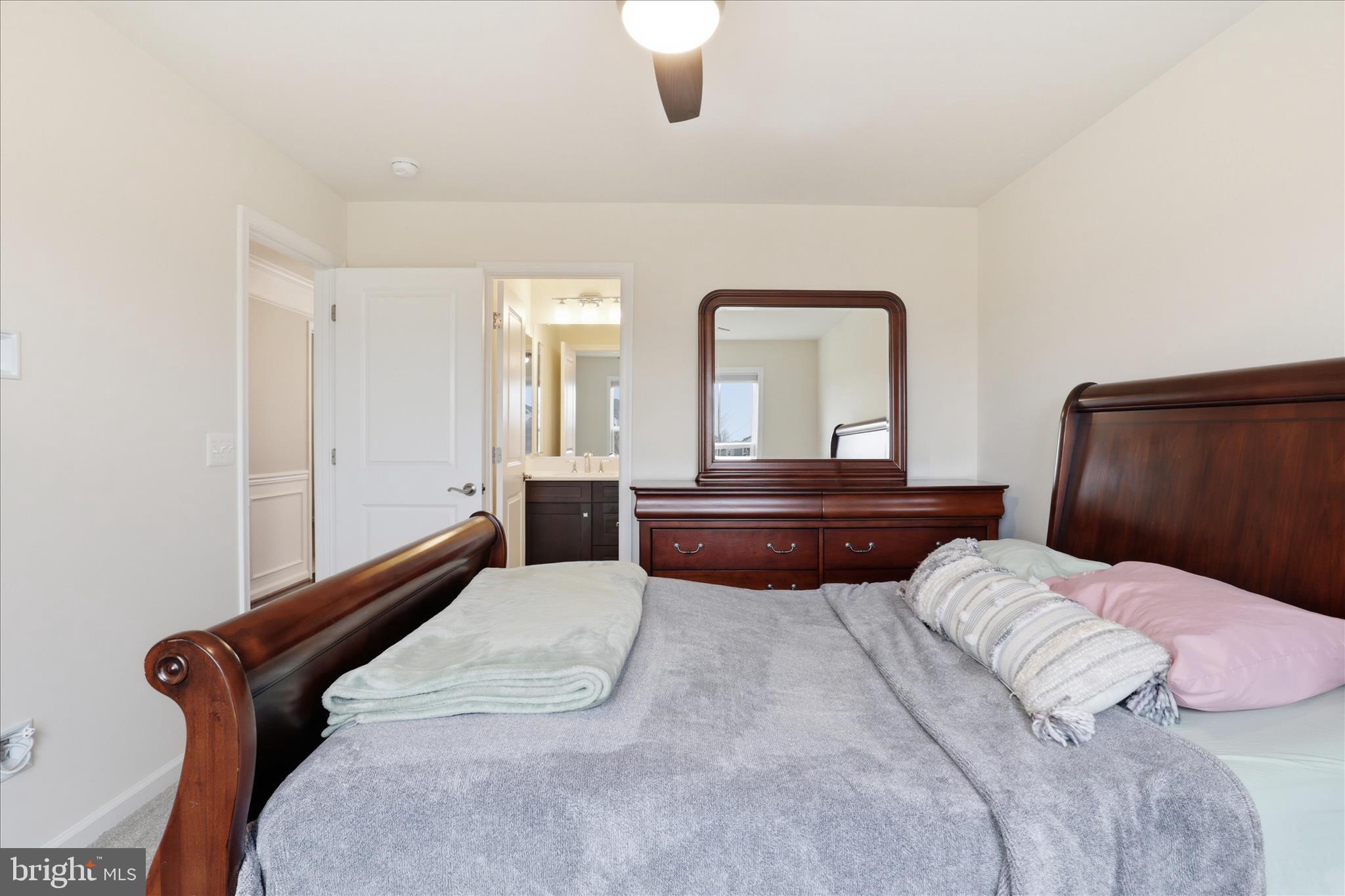 MEADOW BROOK FARM - Residential