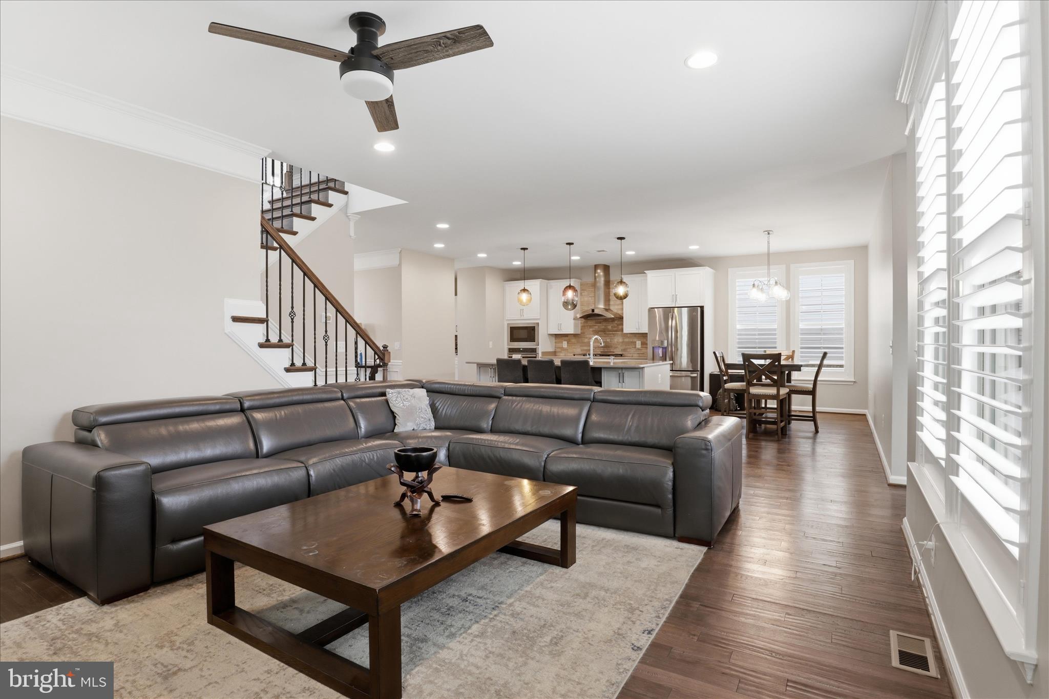 MEADOW BROOK FARM - Residential