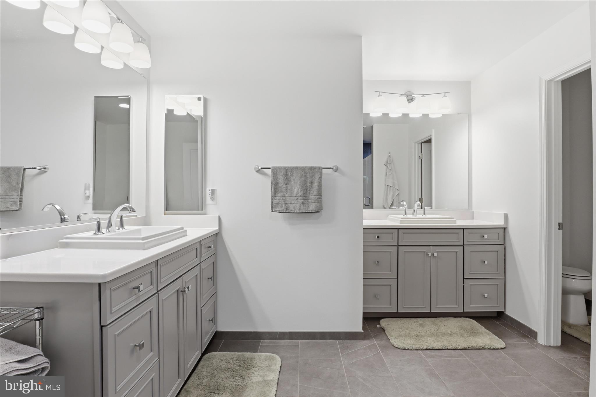 MEADOW BROOK FARM - Residential